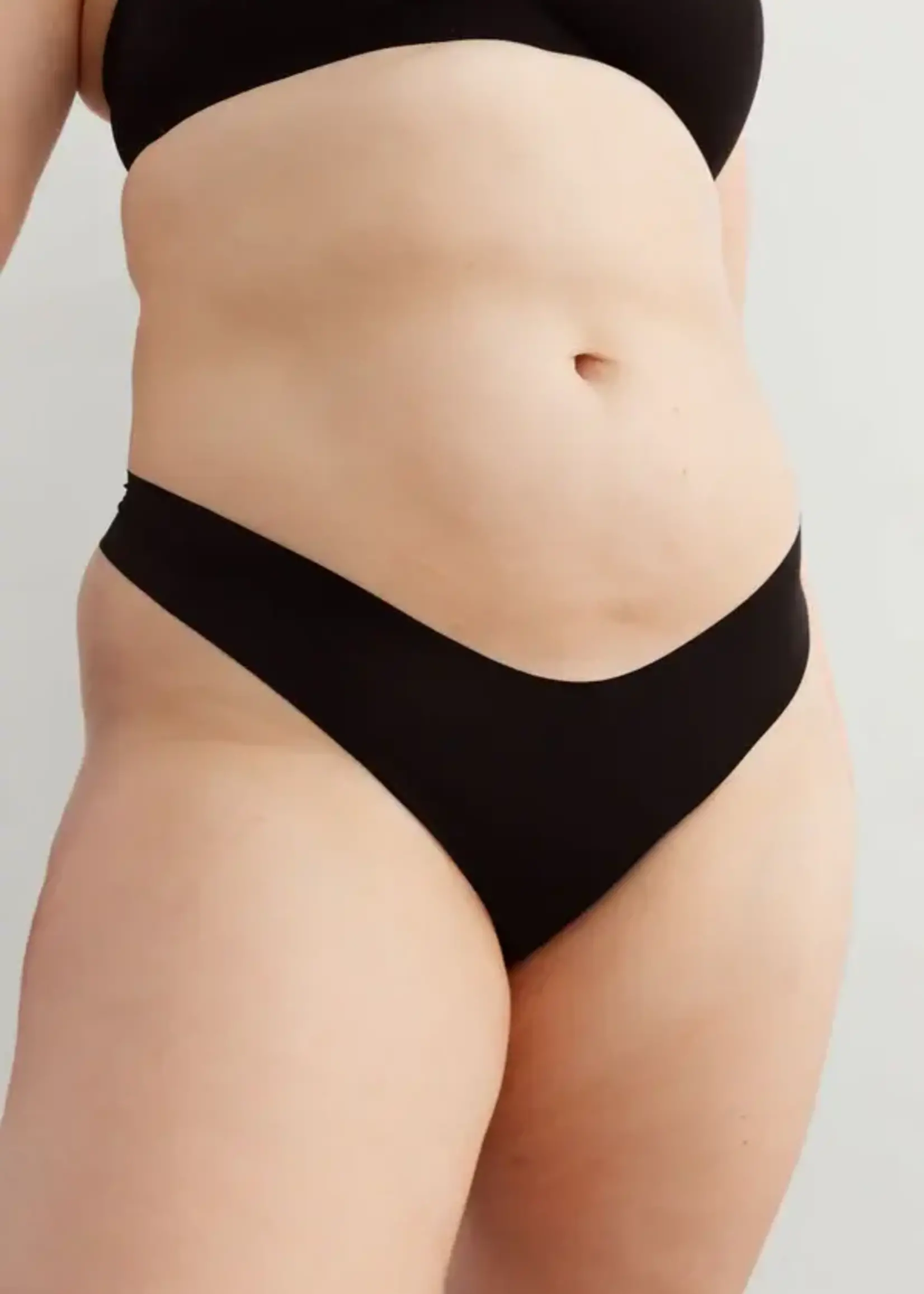 BLUSH The no-show thong