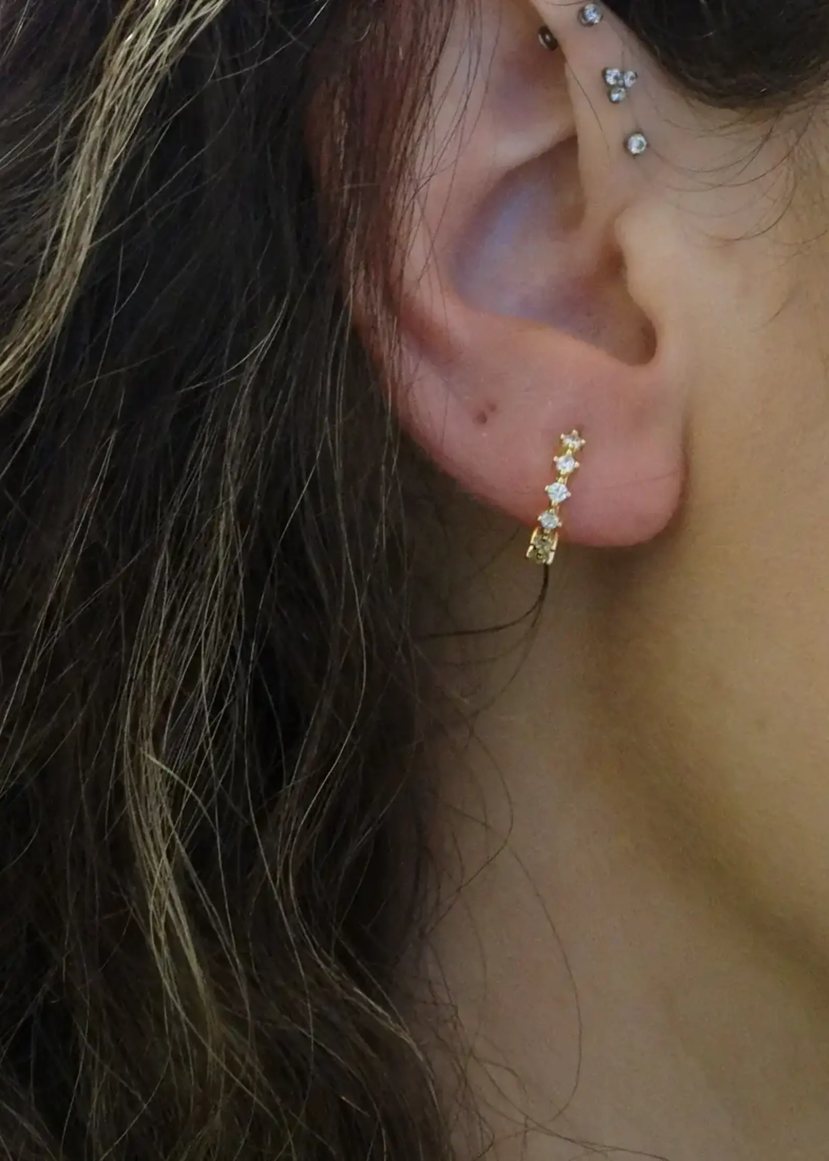 NAMASTE JEWELRY Kelly Huggies