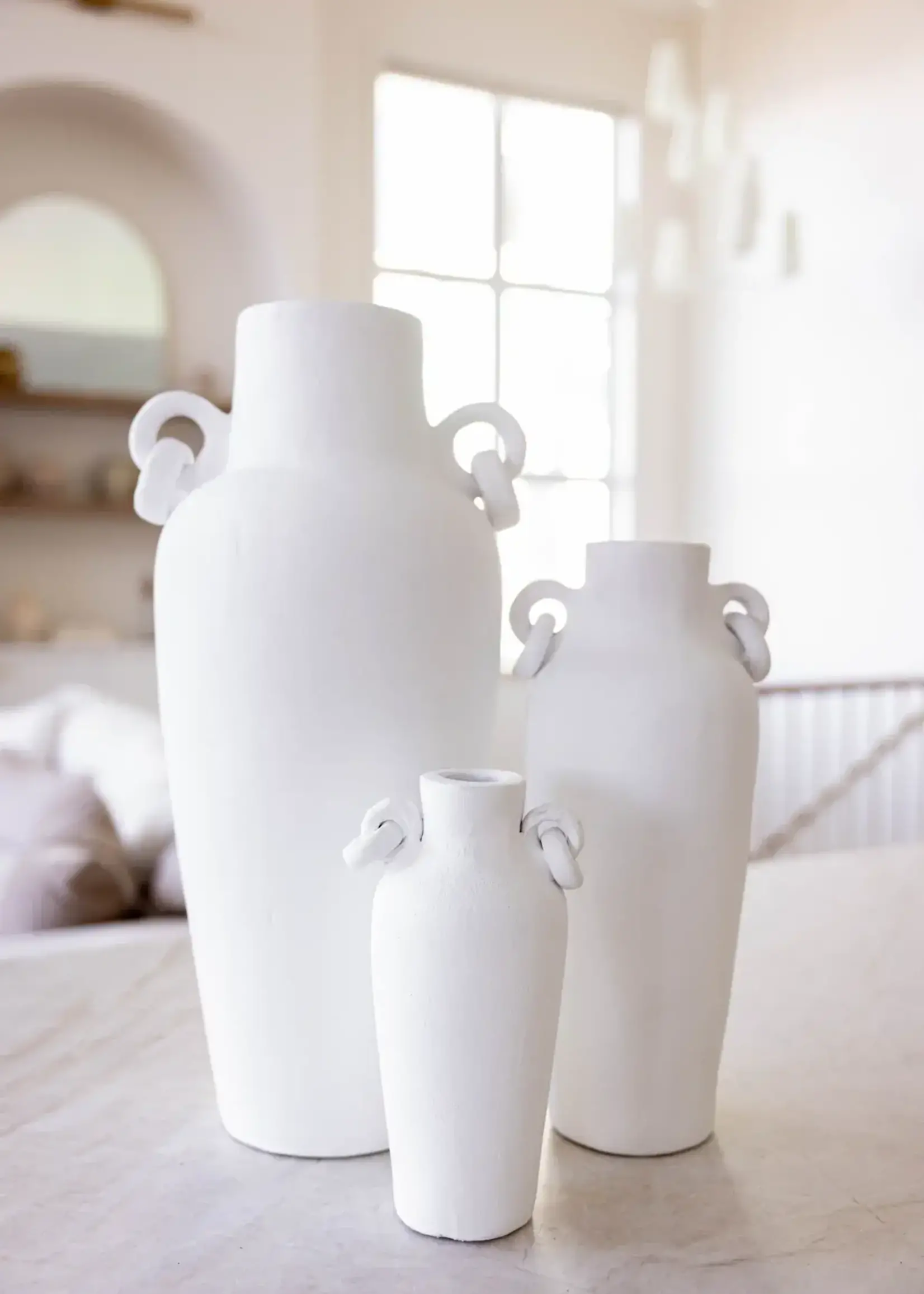 LUXE B CO Santorini Urn Link Vase