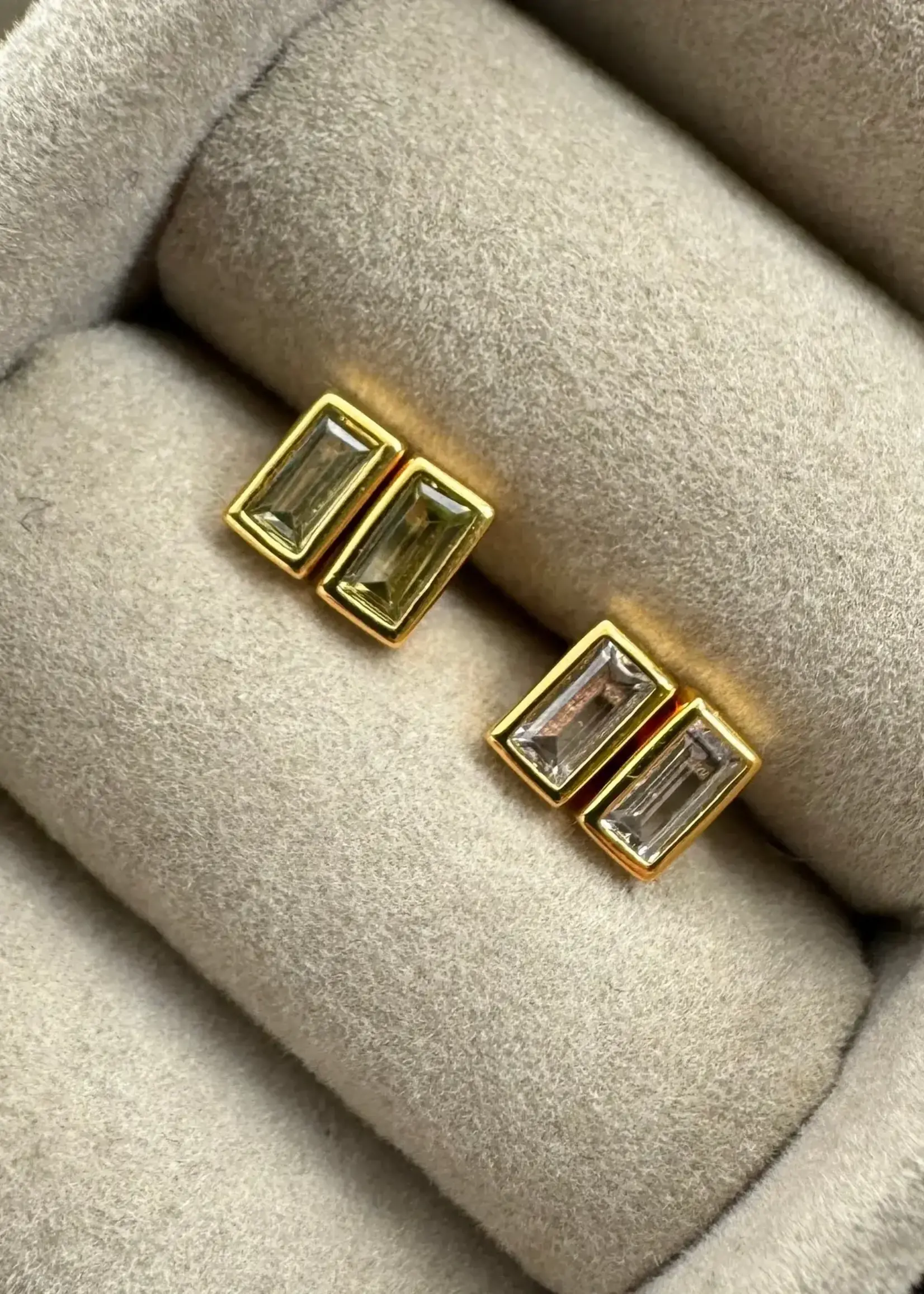 NAMASTE JEWELRY Mini Rectangle stone studs, WHITE