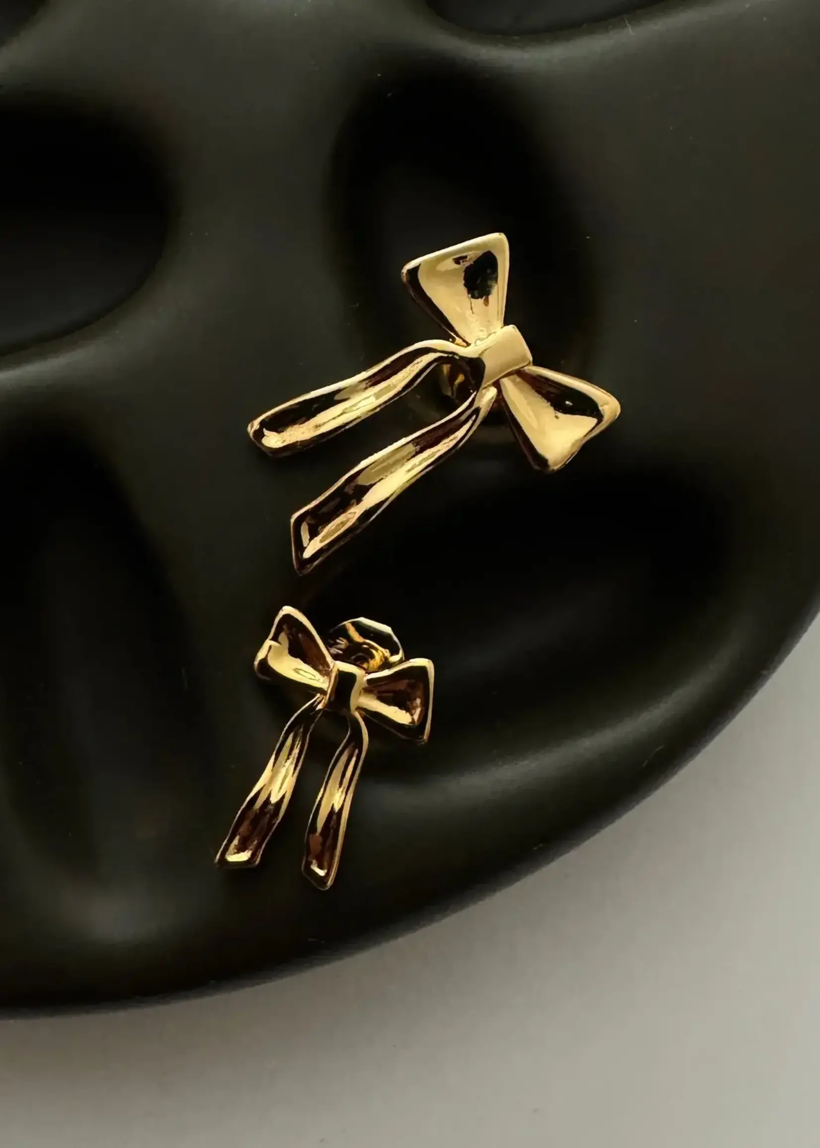NAMASTE JEWELRY Mini Yasmine Bow Studs