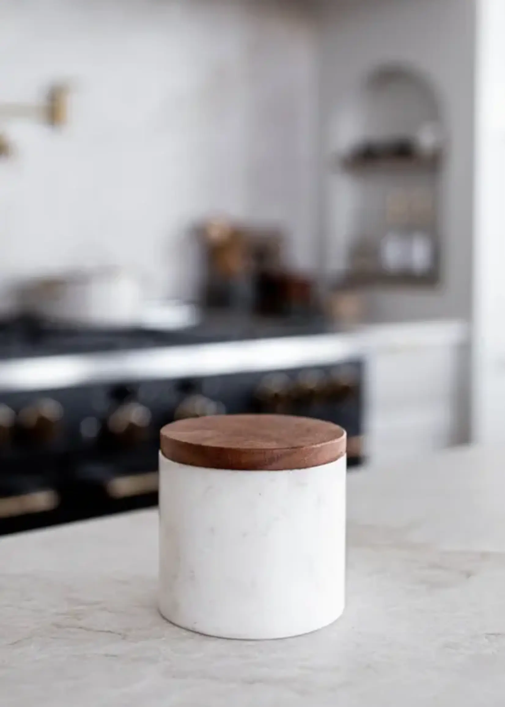 LUXE B CO White Marble Jar With Acacia Wood Lid