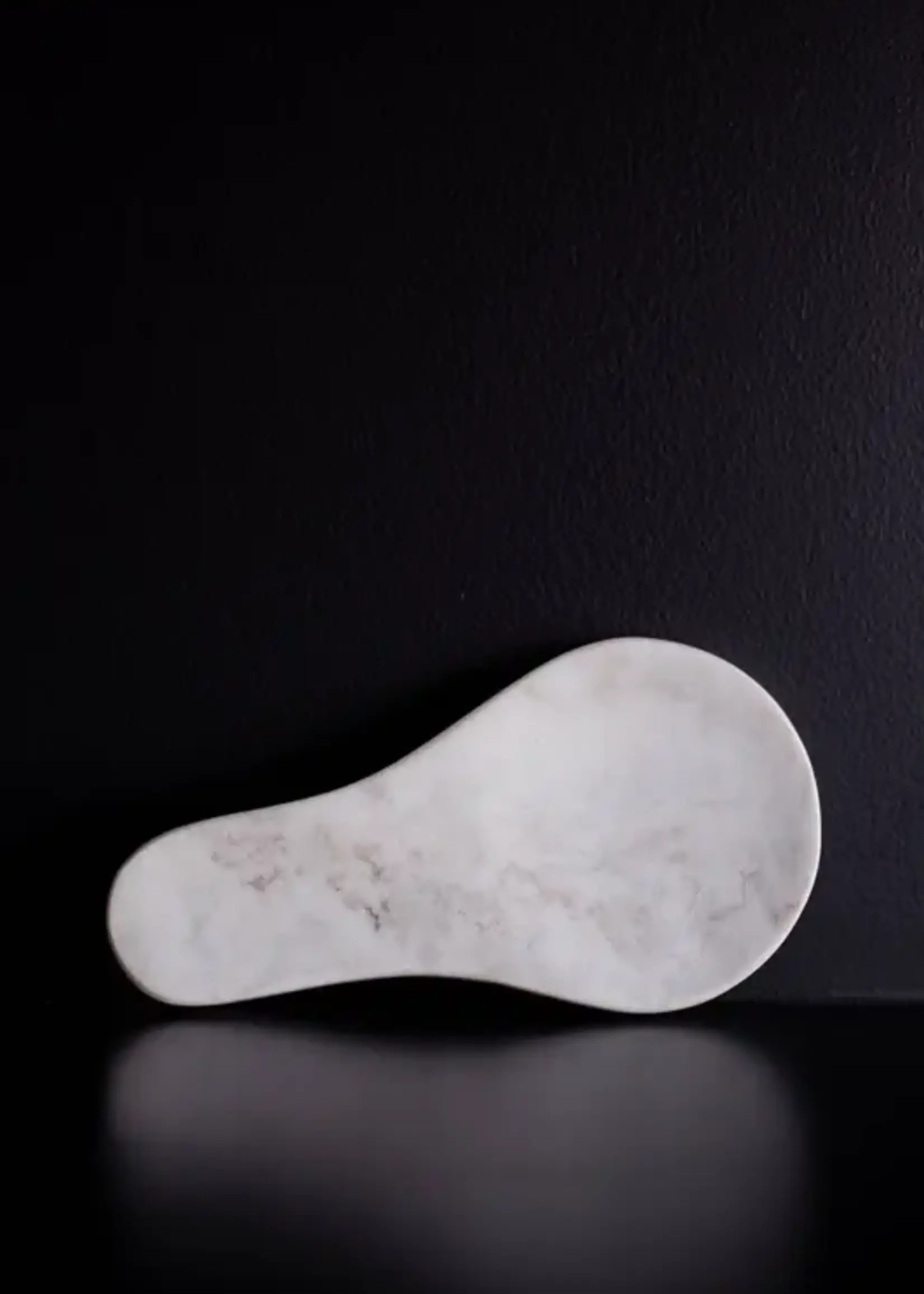LUXE B CO Hand Cut Marble Spoon Rest