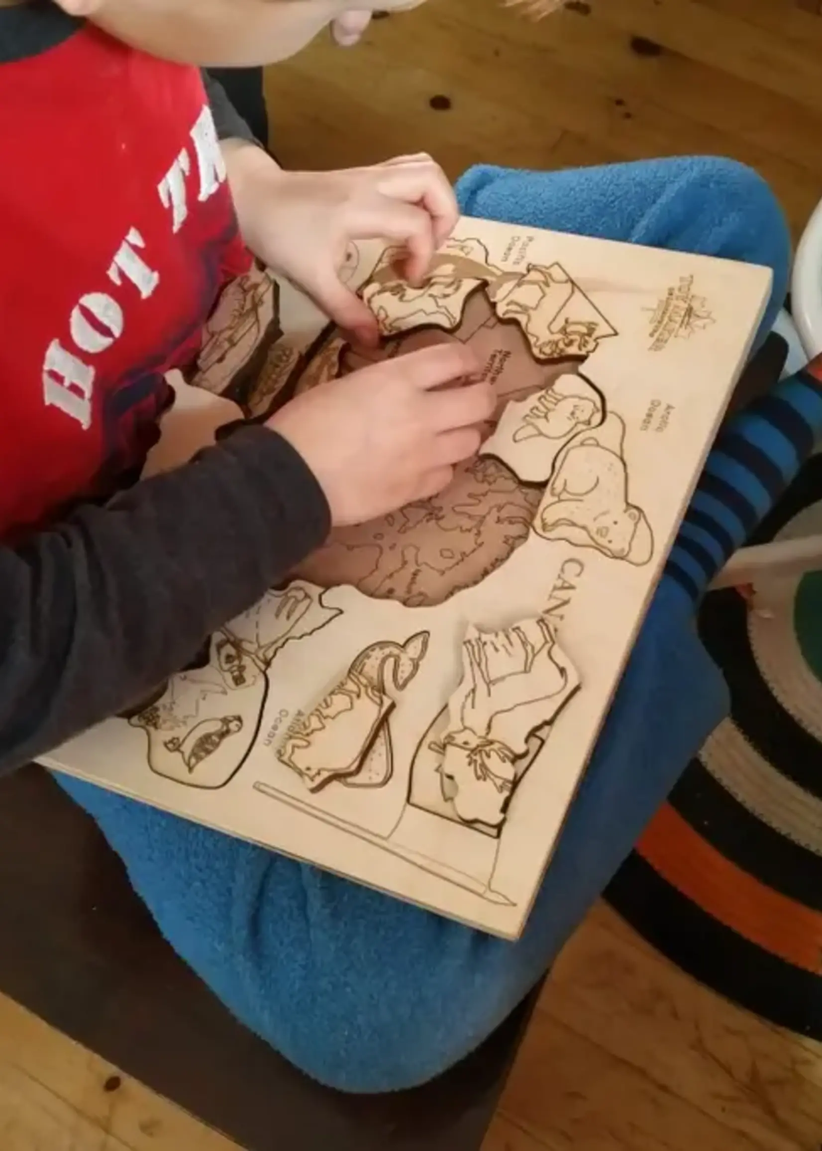 LeBLANC finds Kids Canada Map Puzzle with Native Animals