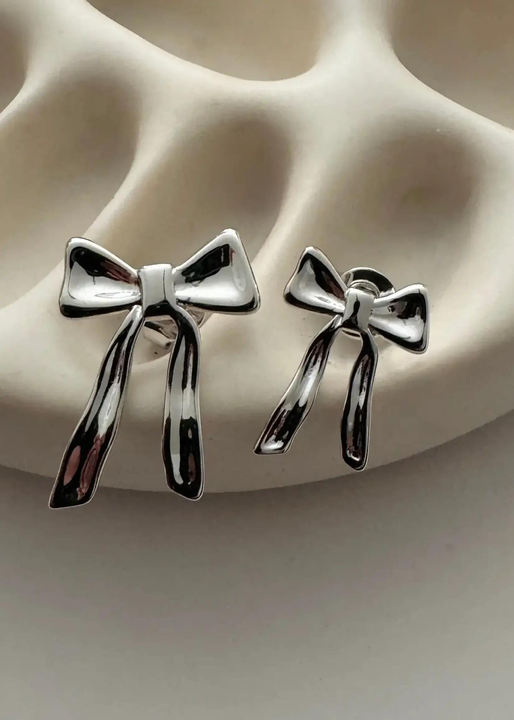 NAMASTE JEWELRY Mini Yasmine Bow Studs