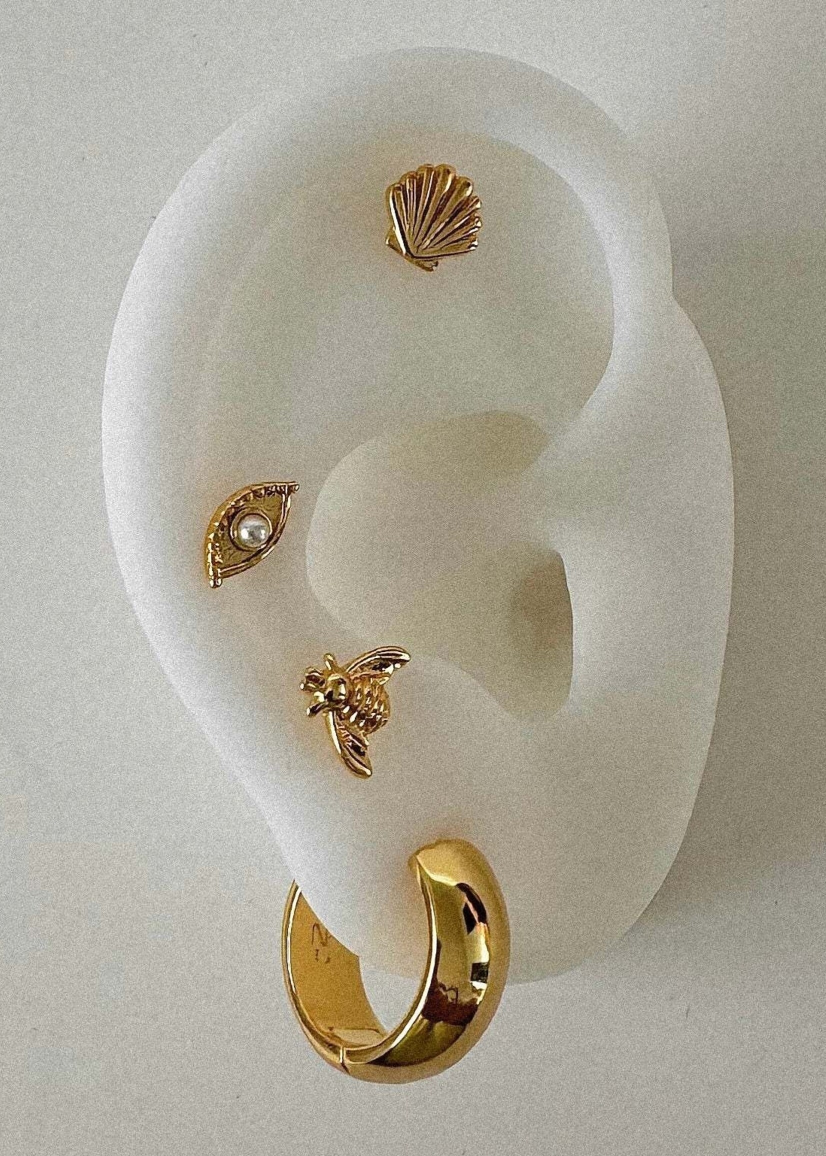 NAMASTE JEWELRY Shell Studs - GOLD