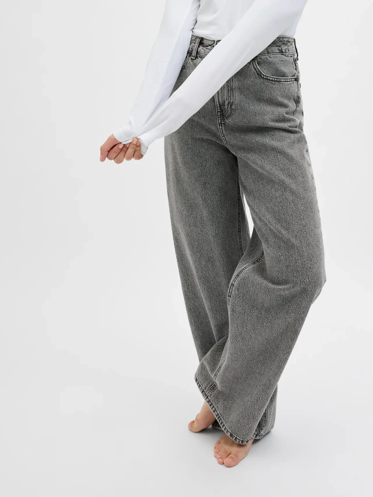 【YOURNUS】Poltin Straight Wide Denim Super Relaxed Fit Jean | UNIF