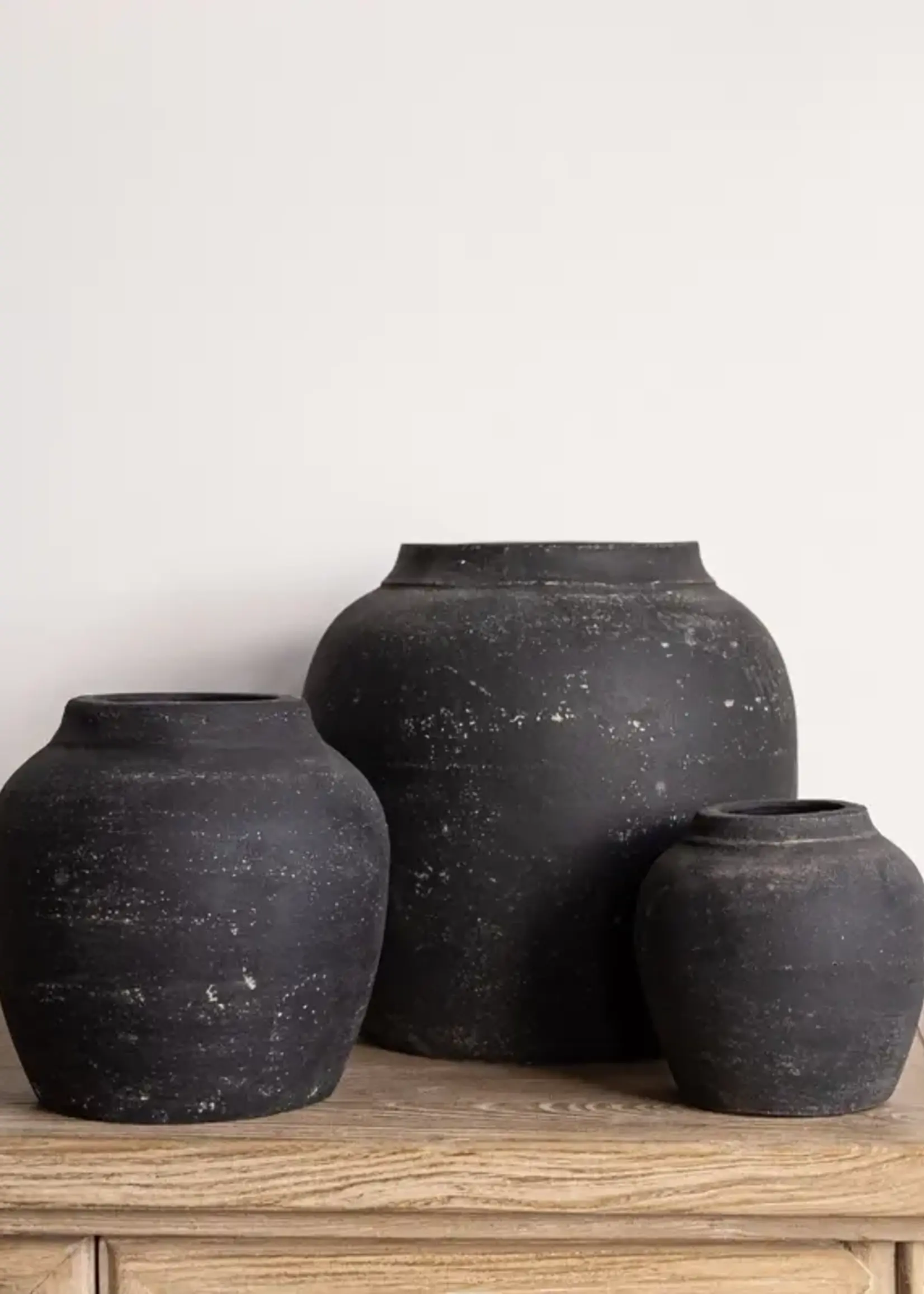 LUXE B CO Leon Round Vase