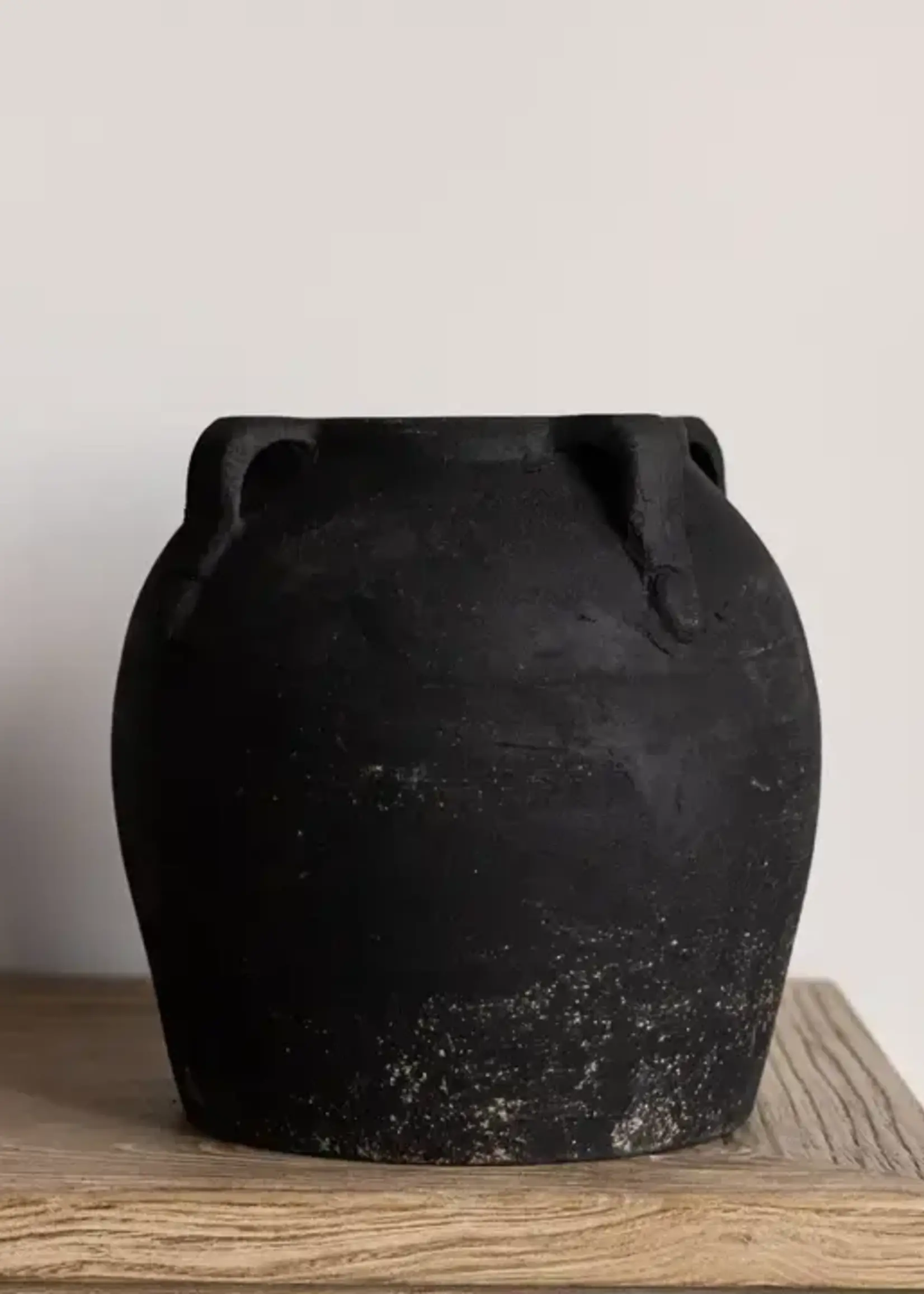 LUXE B CO Noir Vase With Handles - Medium