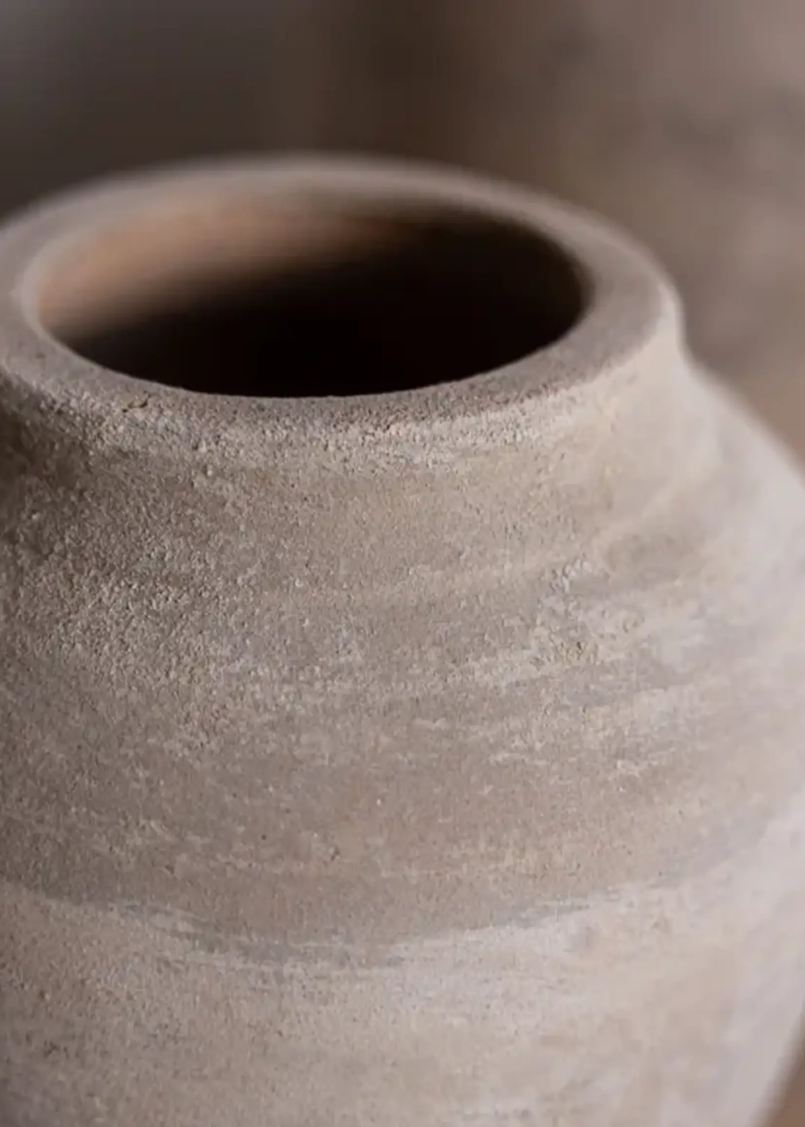 LUXE B CO Lucas Light Wash Round Vase -  SMALL