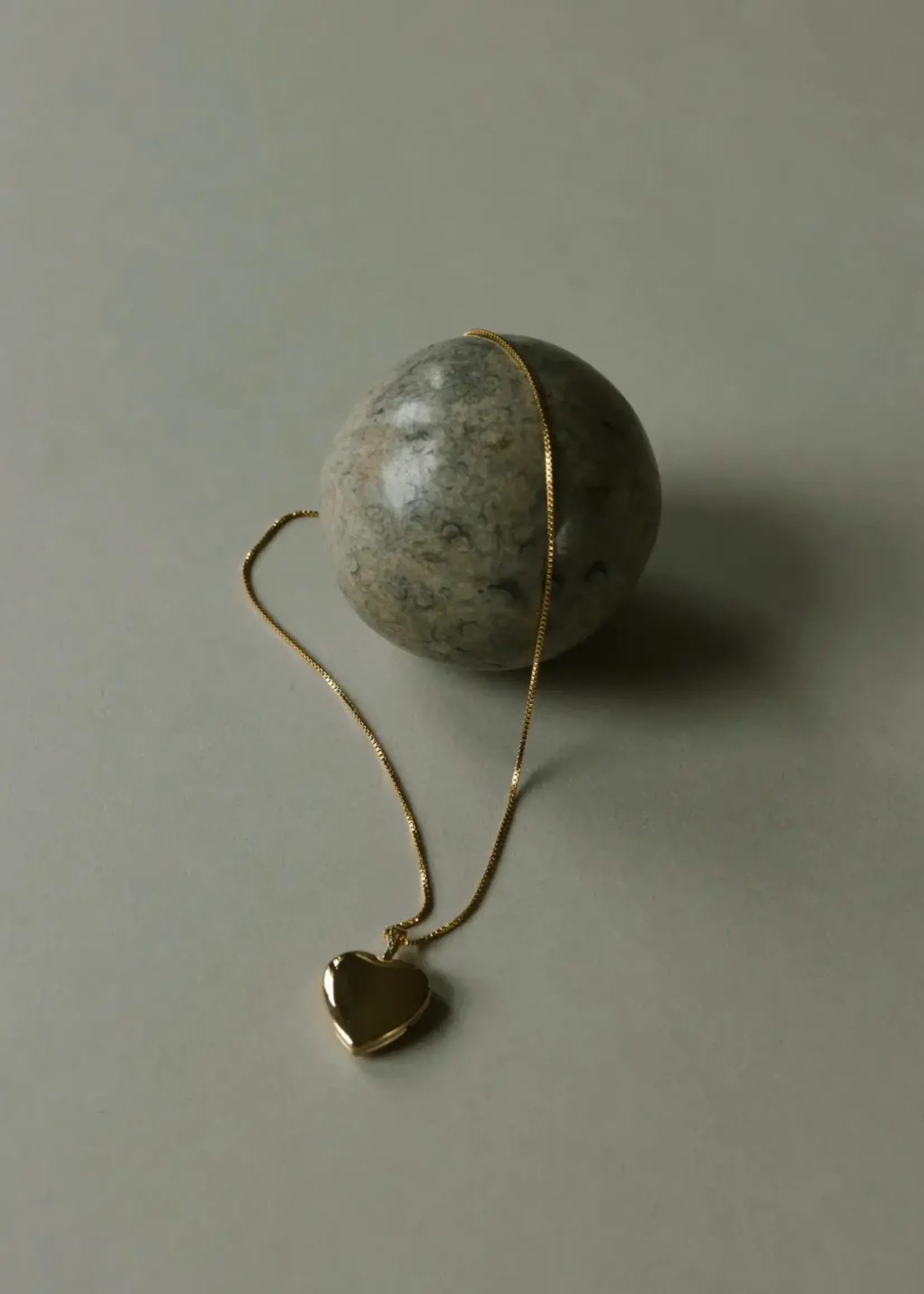 Lisbeth Classic Heart Locket