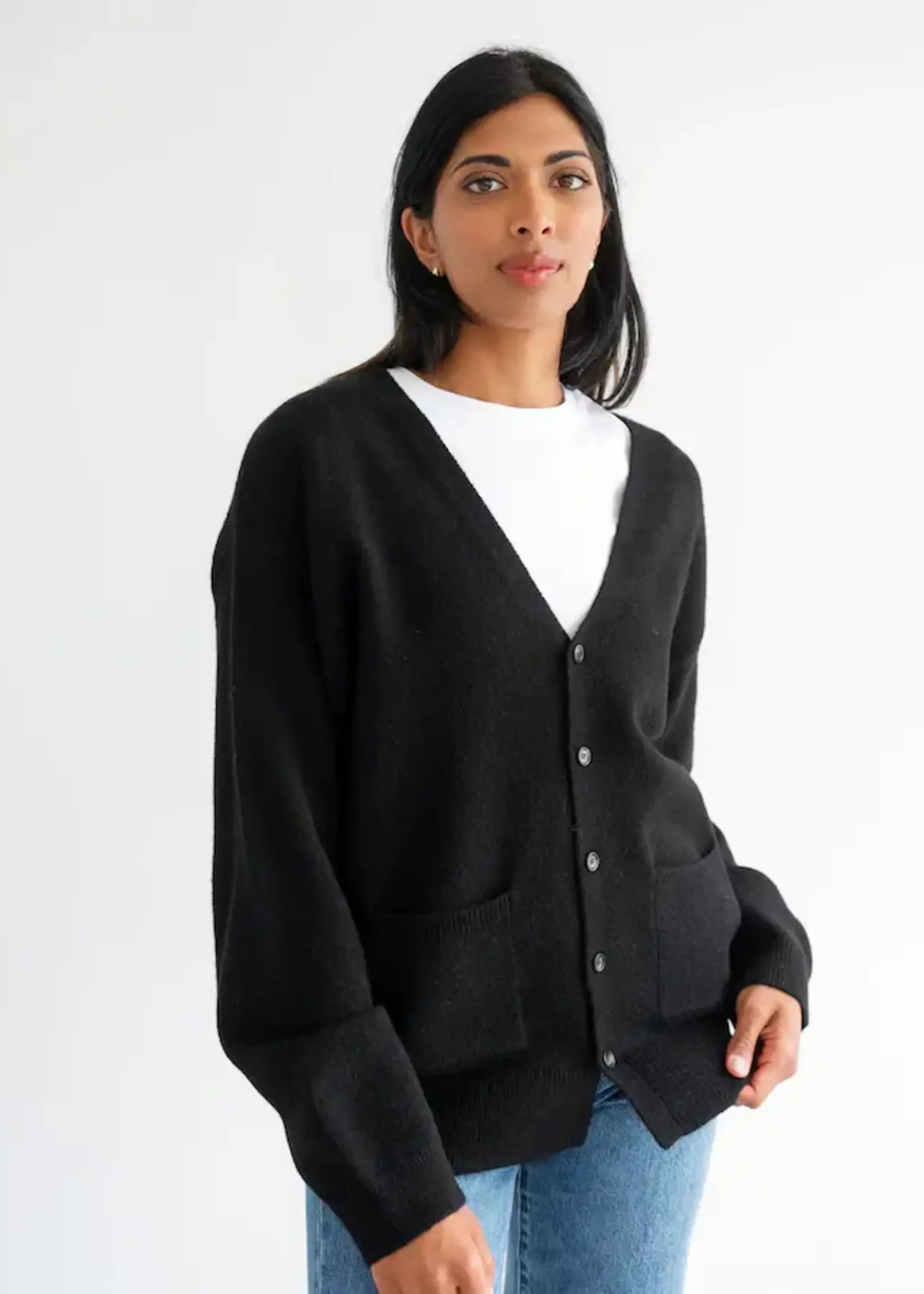 BRUNETTE  the label Oversized Cardigan