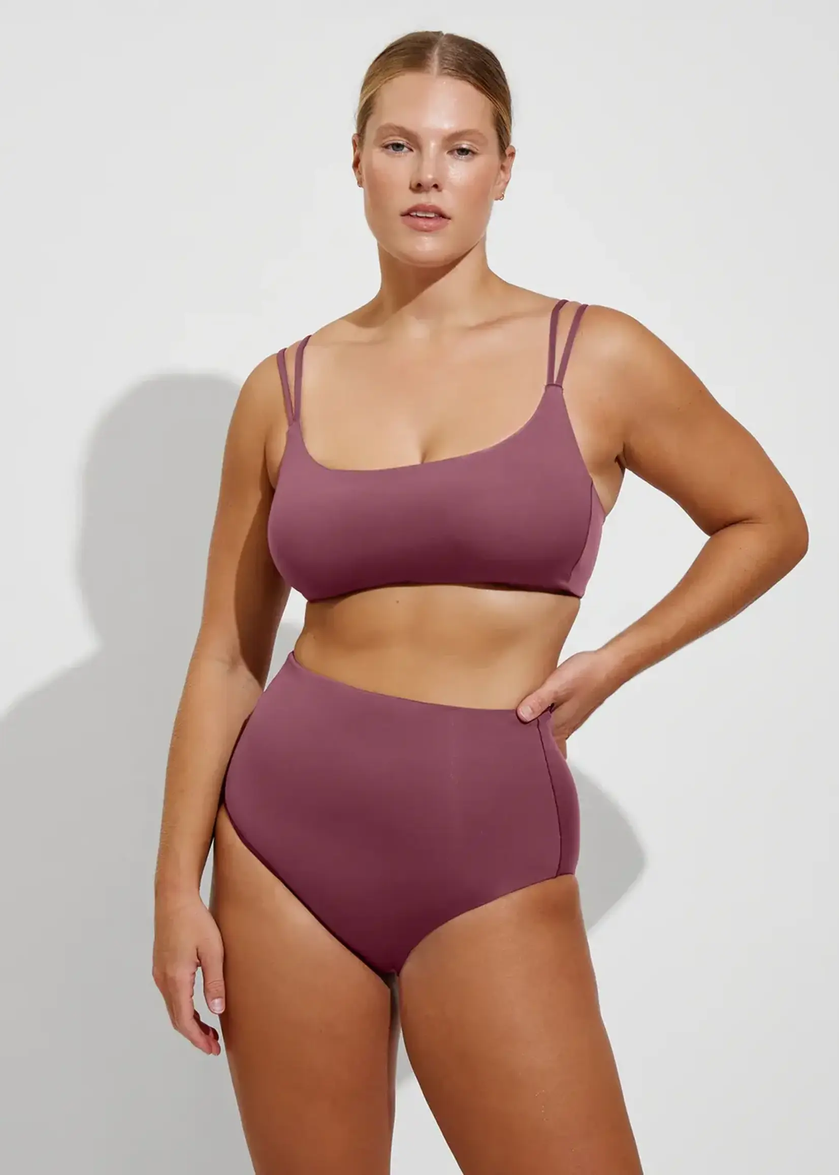 LEFT ON FRIDAY Pool Days Top D+