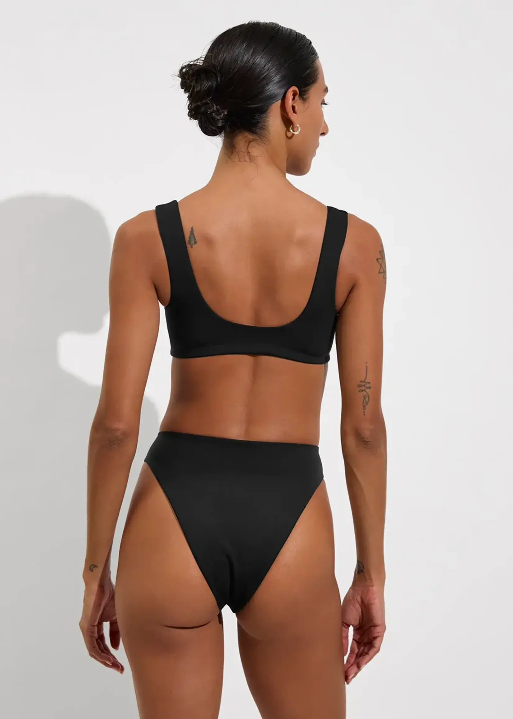 LEFT ON FRIDAY Throwback Bottom