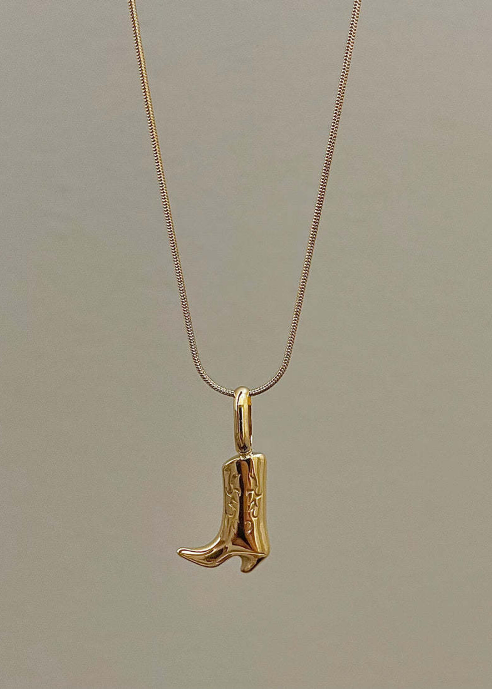 NAMASTE JEWELRY Lottie Boot Necklace