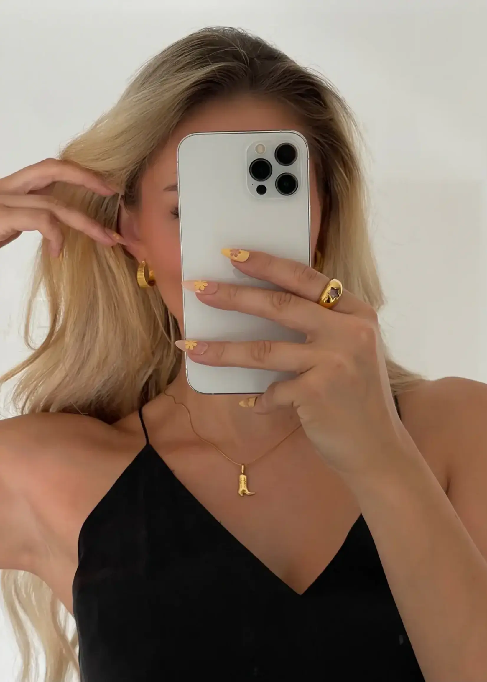 NAMASTE JEWELRY Lottie Boot Necklace