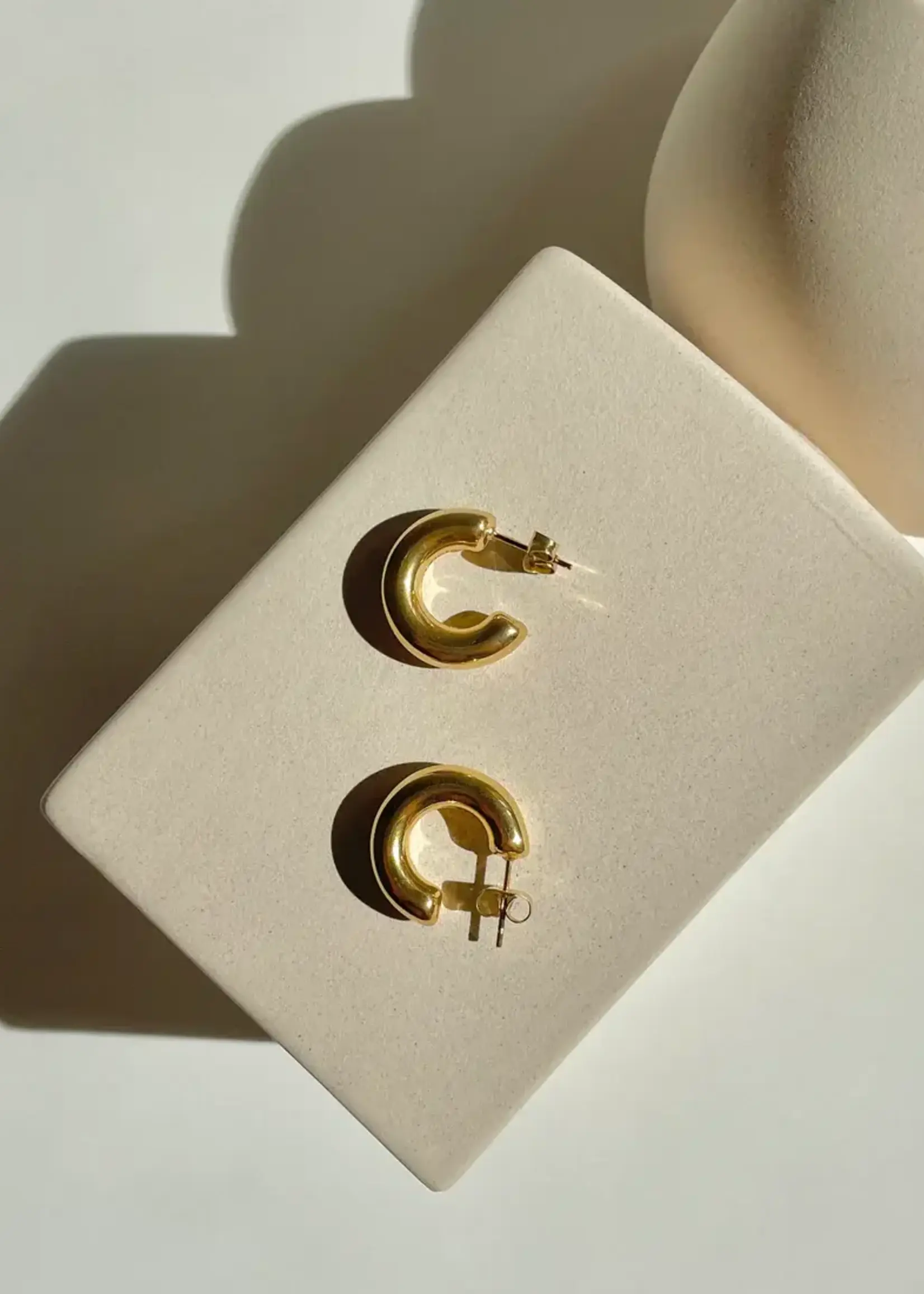 NAMASTE JEWELRY Essential Hoops