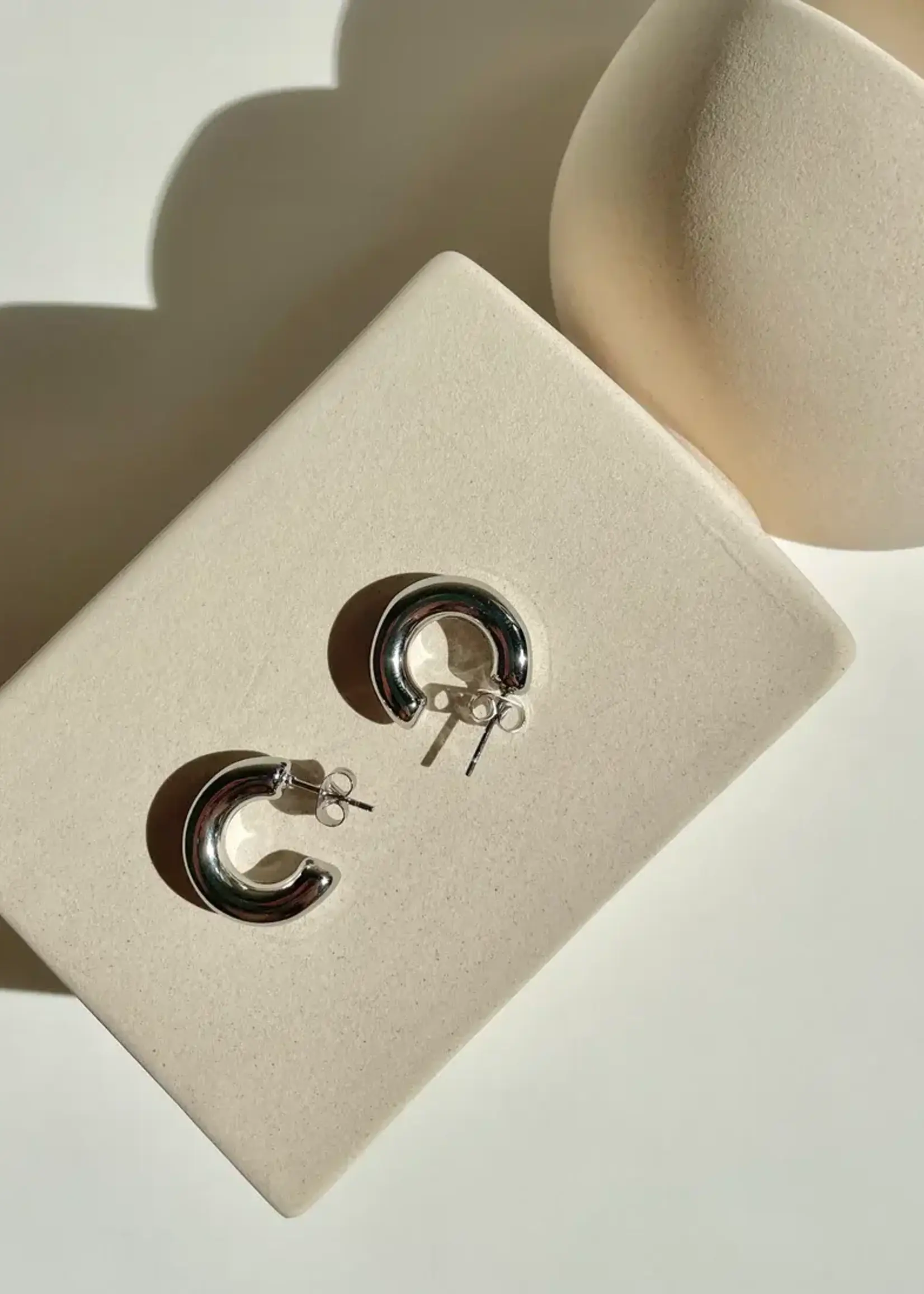 NAMASTE JEWELRY Essential Hoops