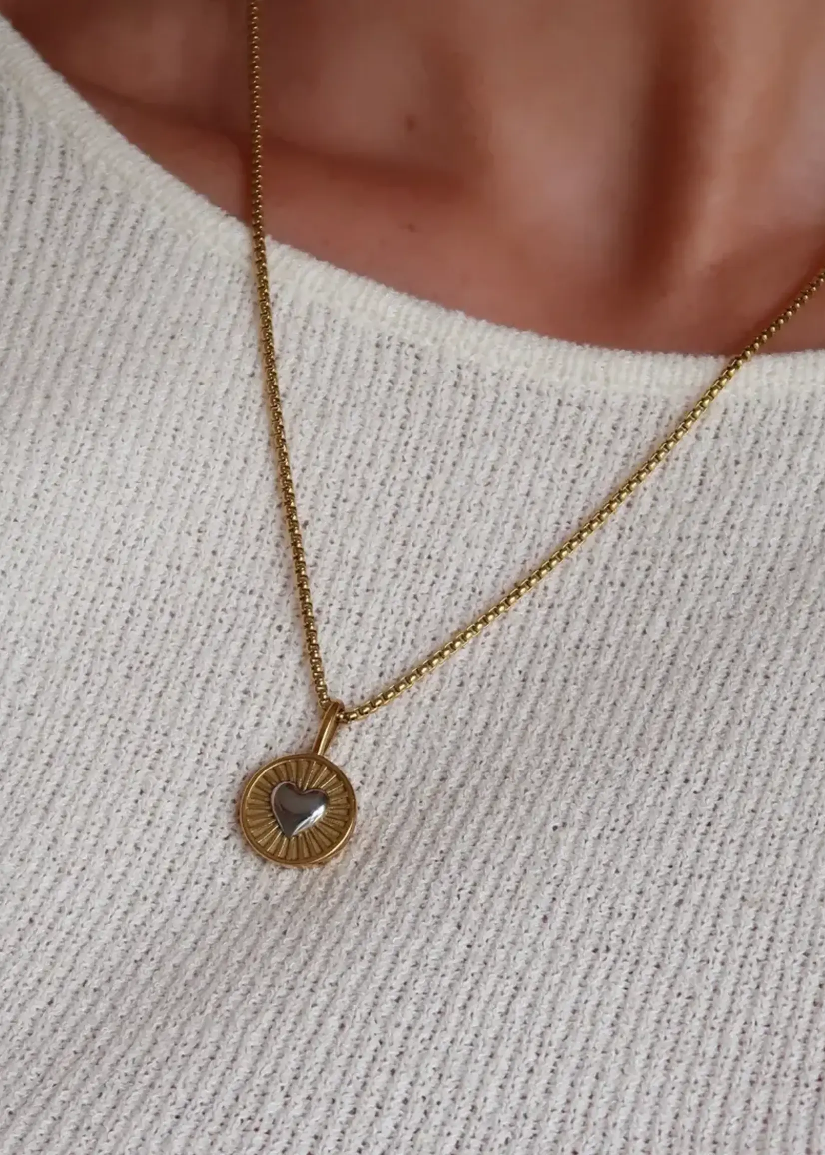 NAMASTE JEWELRY Mi Amor Necklace