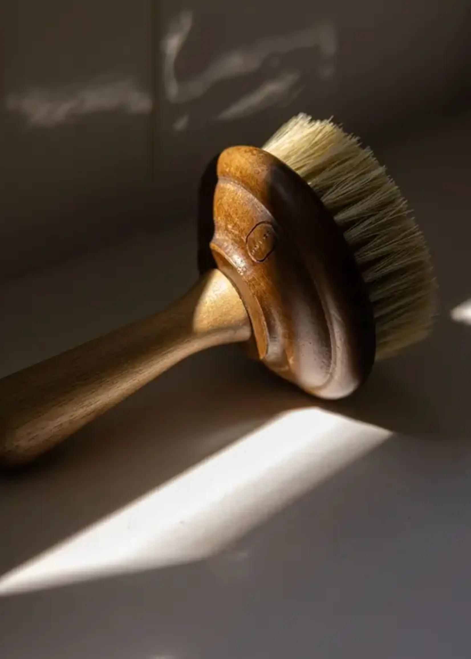 LUXE B CO Dish Soap Scrub Brush