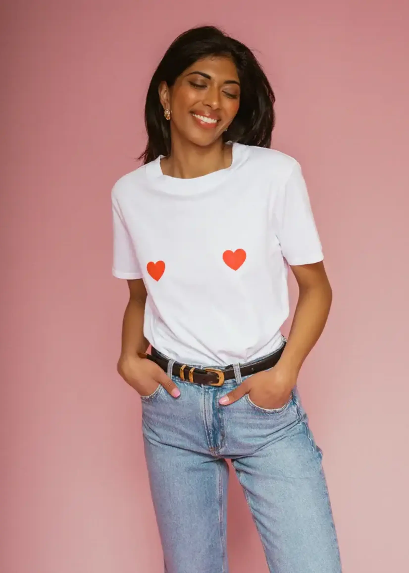 BRUNETTE  the label Double Hearts Classic Tee