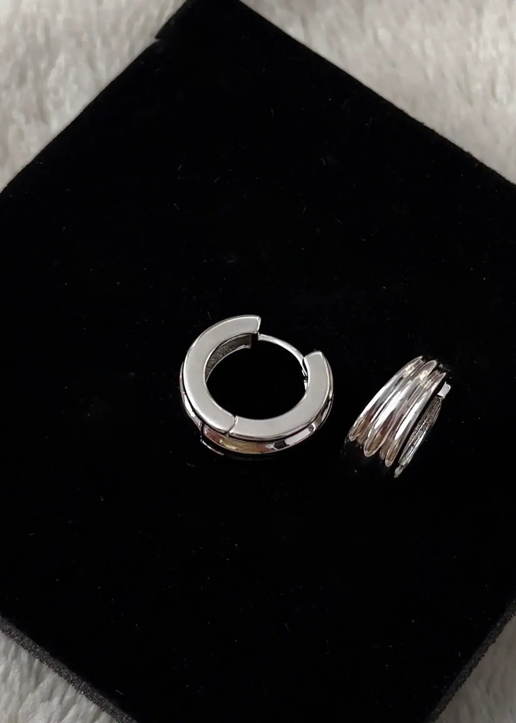 NAMASTE JEWELRY Miami Hoops, SILVER