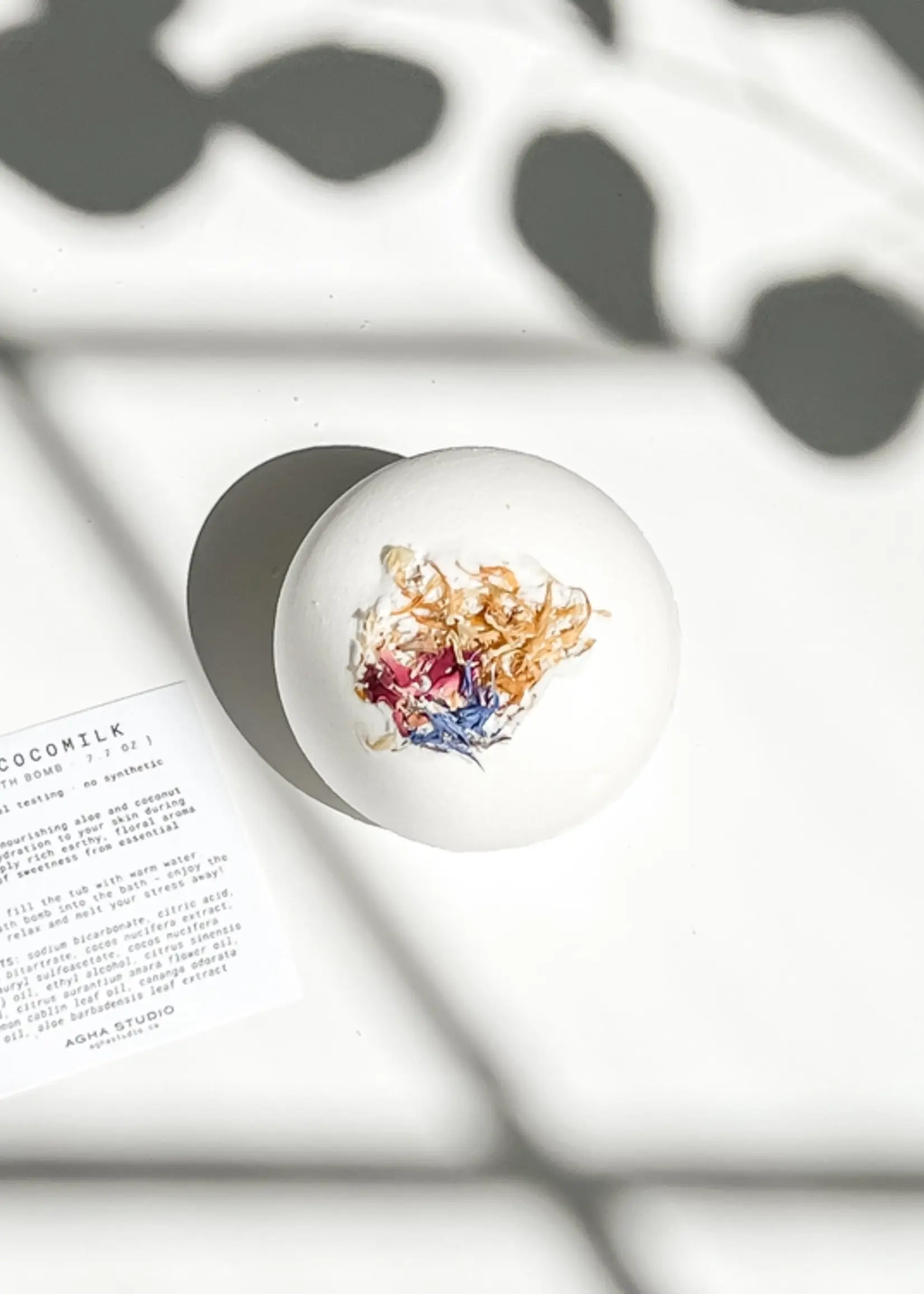 AGHA STUDIO Aloe + Cocomilk Bath Bomb