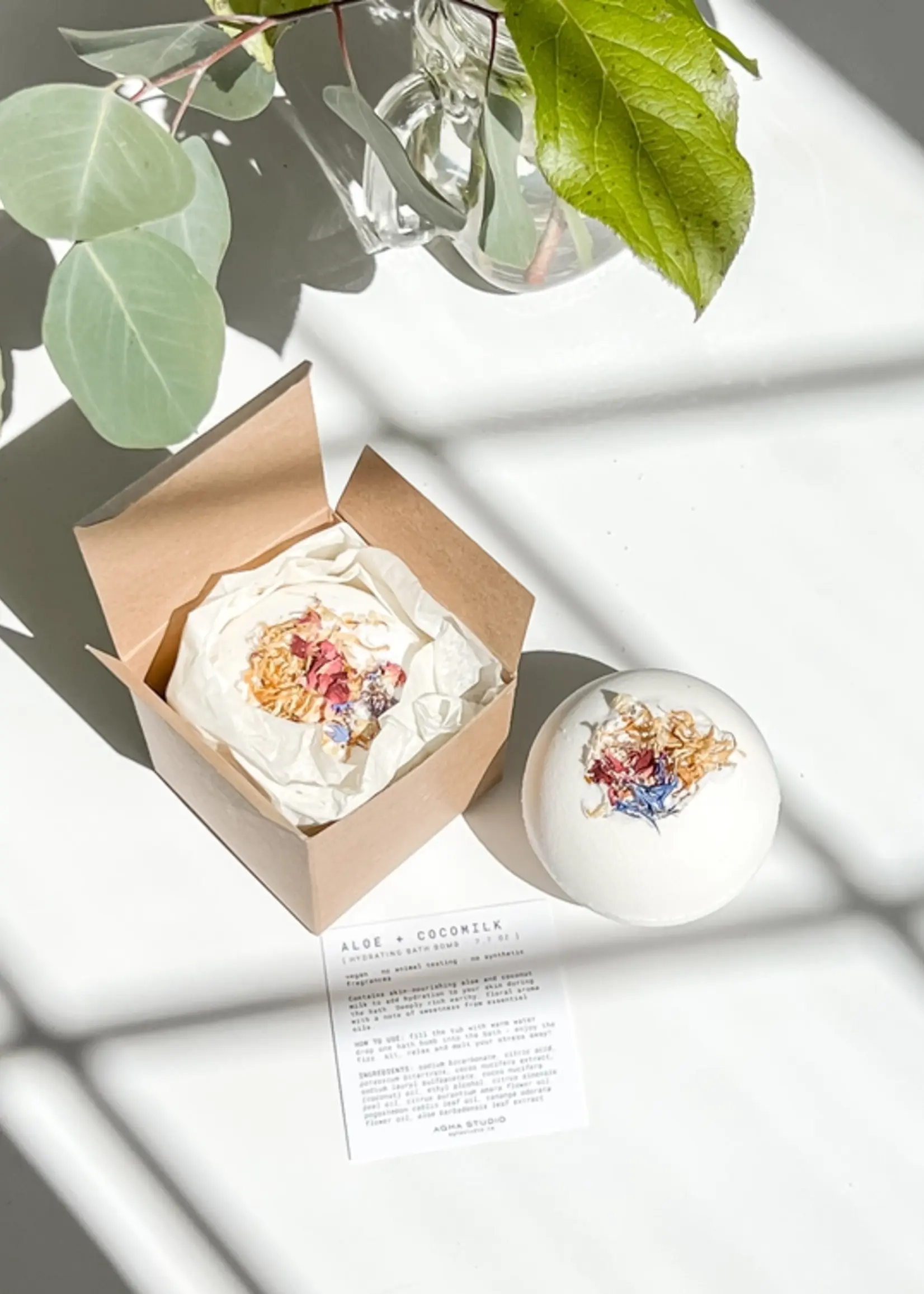 AGHA STUDIO Aloe + Cocomilk Bath Bomb