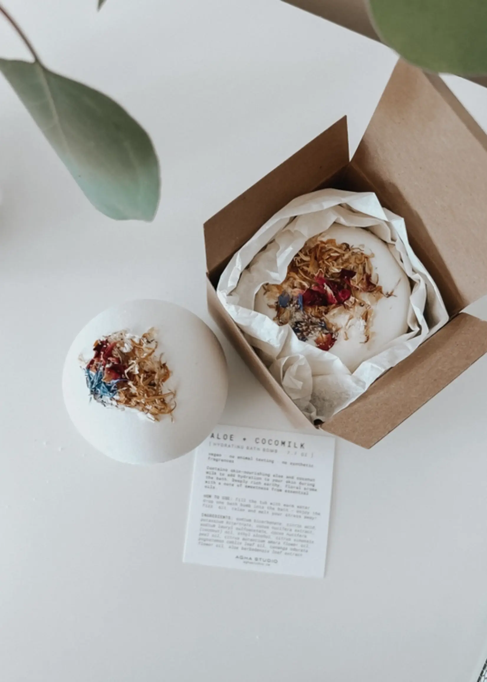 AGHA STUDIO Aloe + Cocomilk Bath Bomb