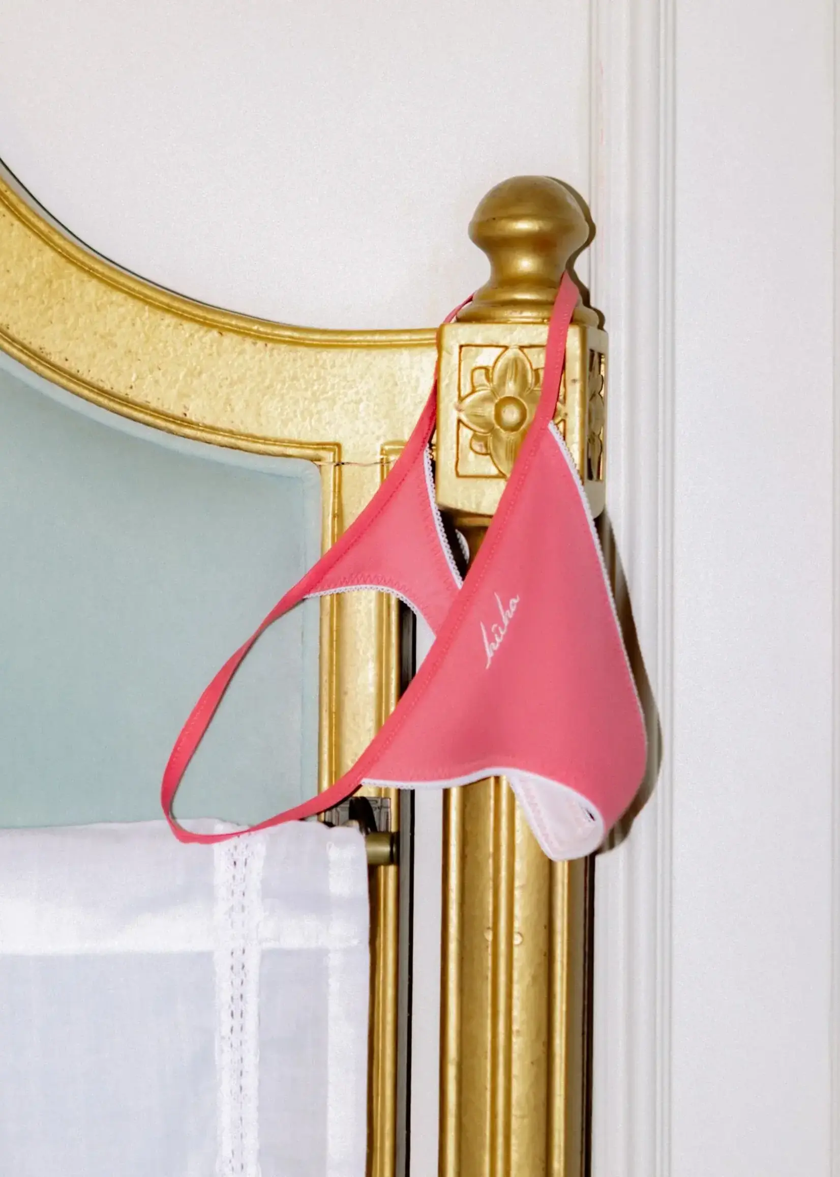 HUHA String Thong - Low Mid