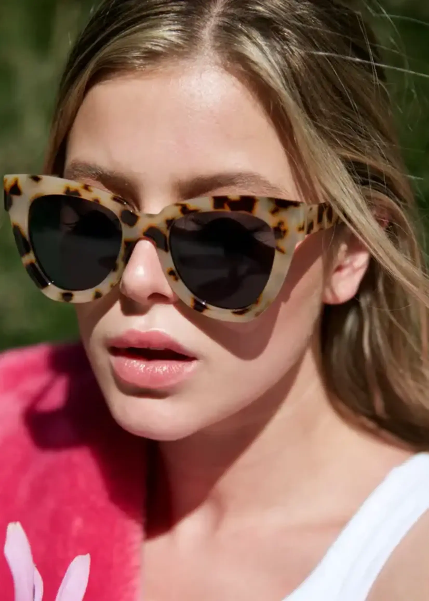 Shady Lady Hayley Sunglasses - Light Tortoise