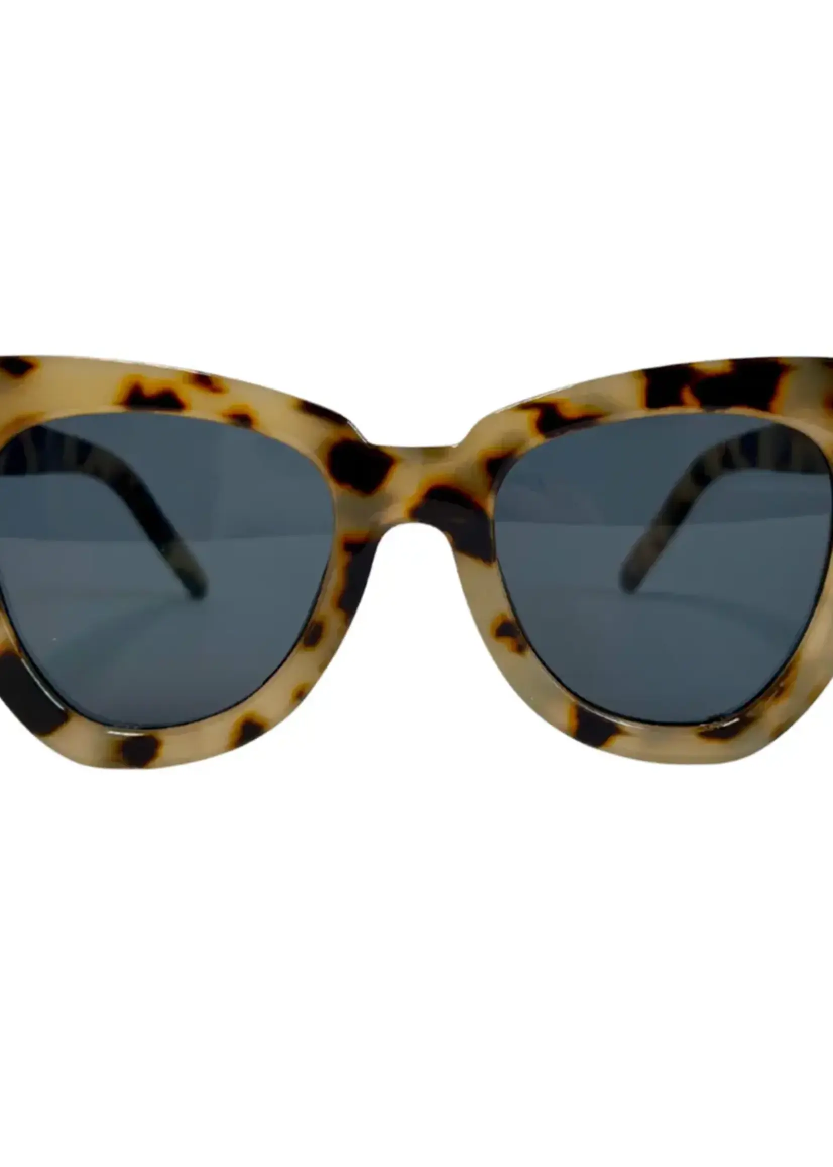Shady Lady Hayley Sunglasses - Light Tortoise