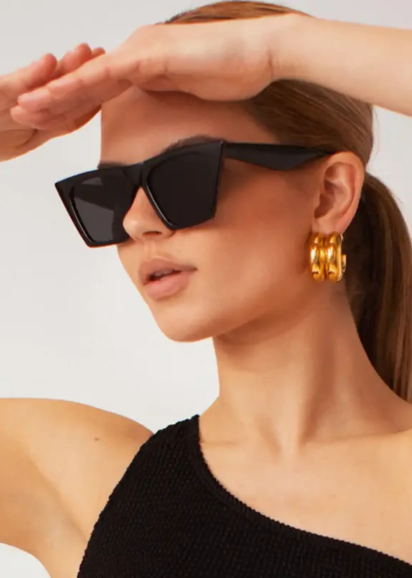 Shady Lady Nicole Sunglasses - Black