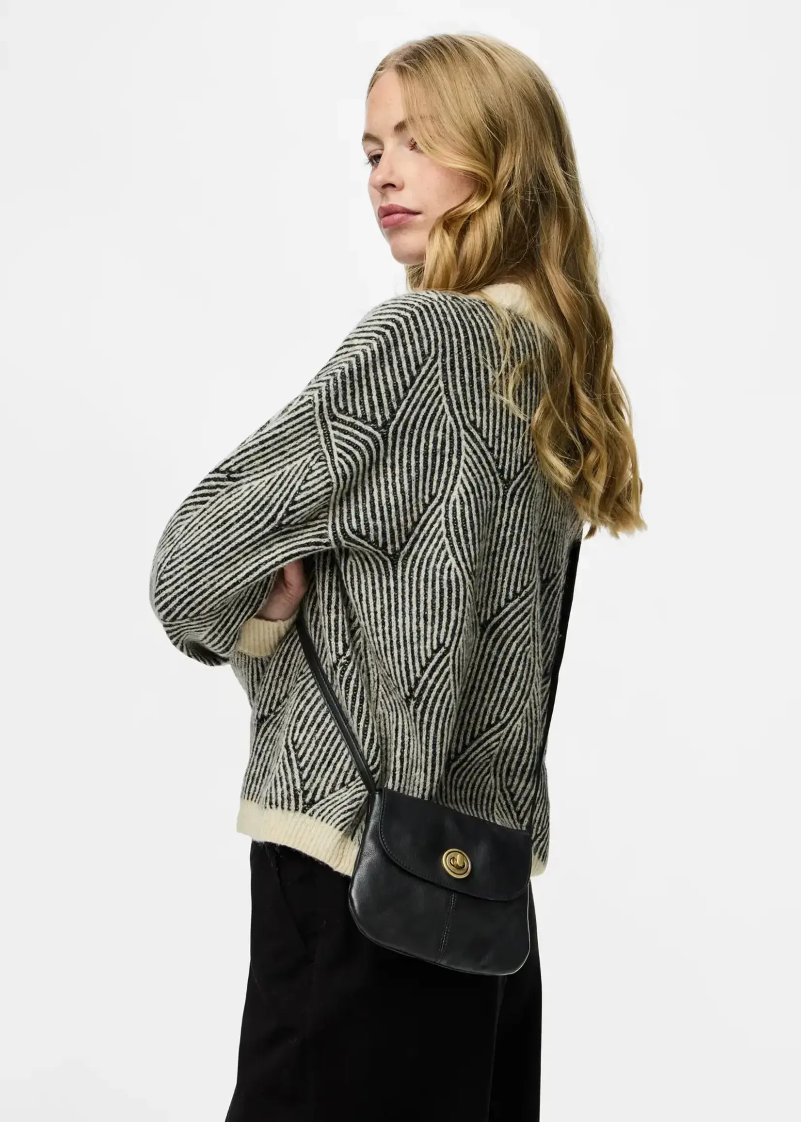 PIECES TOTALLY ROYAL LEATHER PARTY BAG