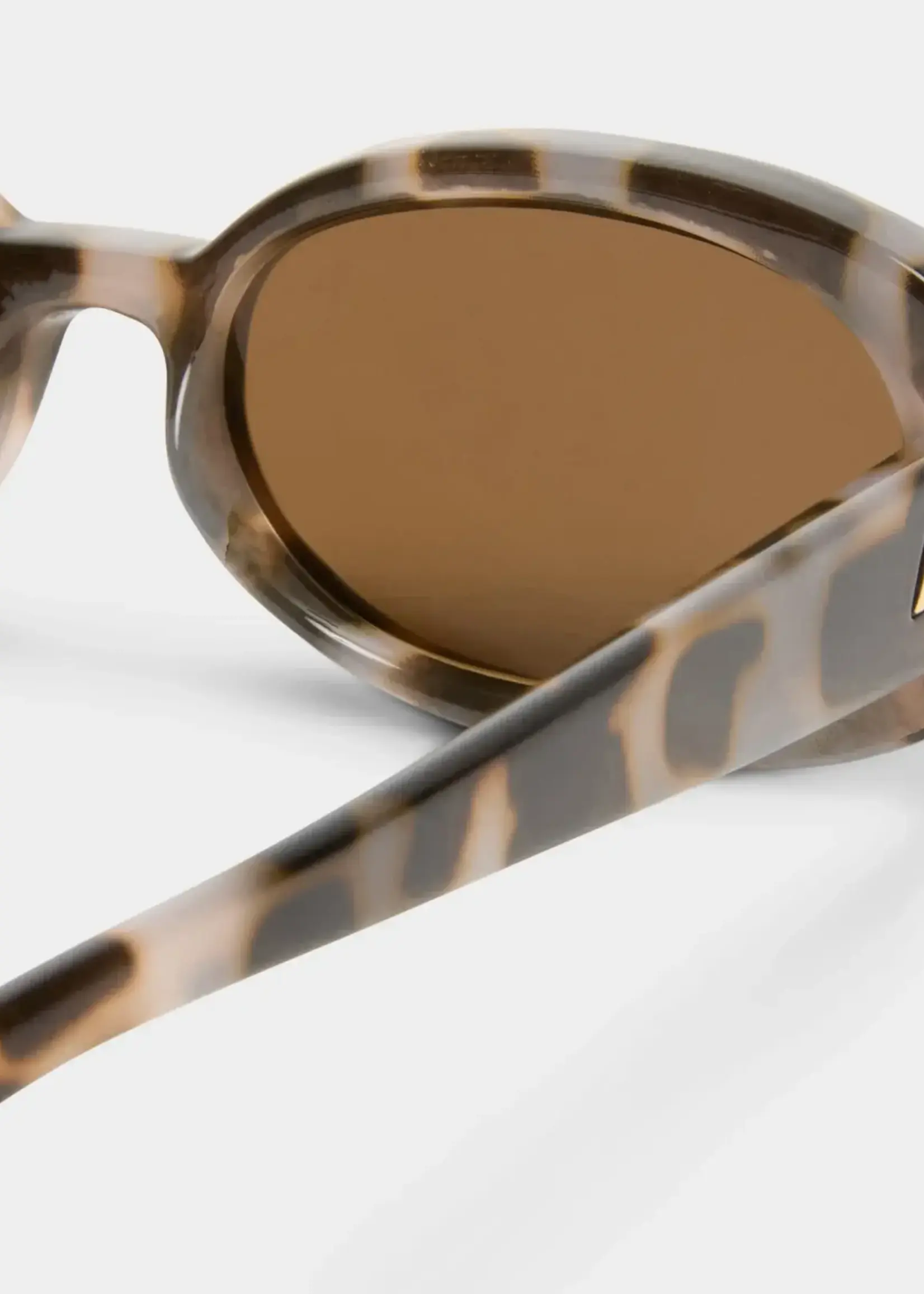 LE SPECS Outta Love - Cookie Tort