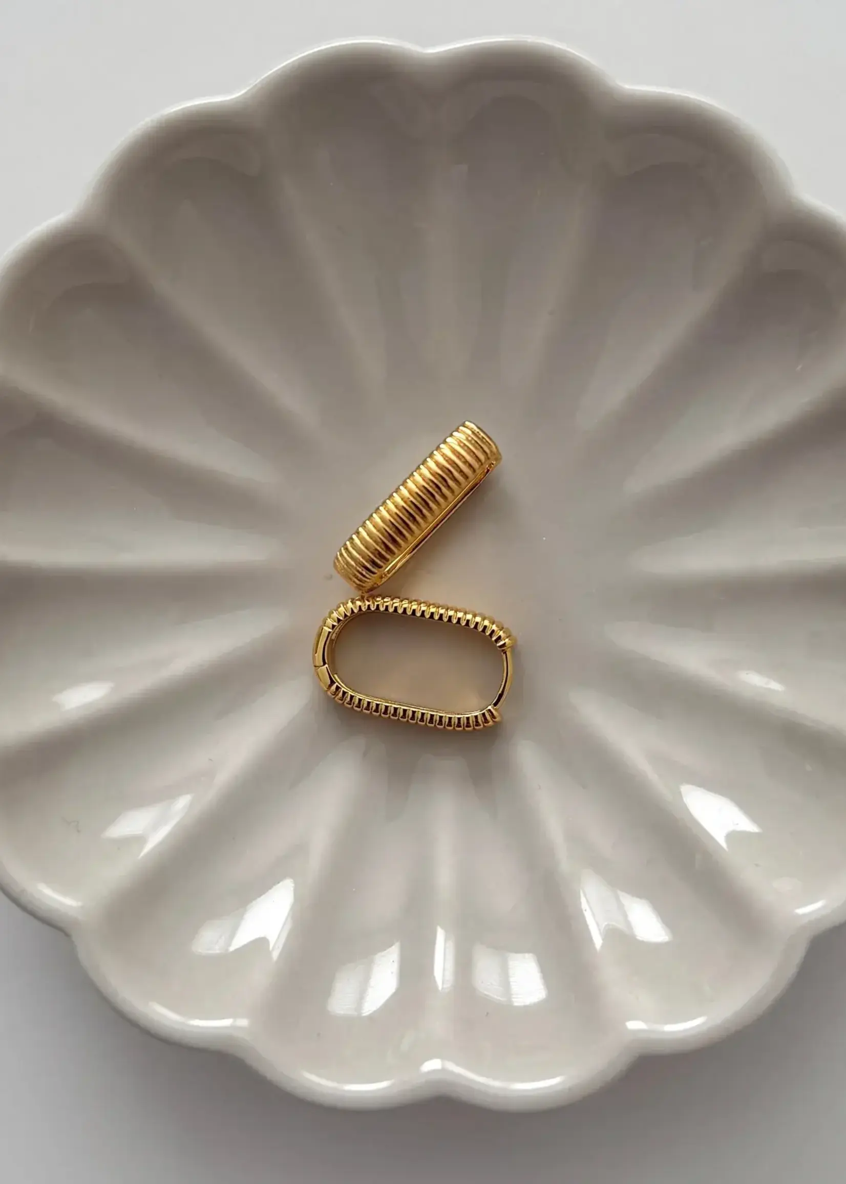 NAMASTE JEWELRY Small Ray Ribbed 2.0