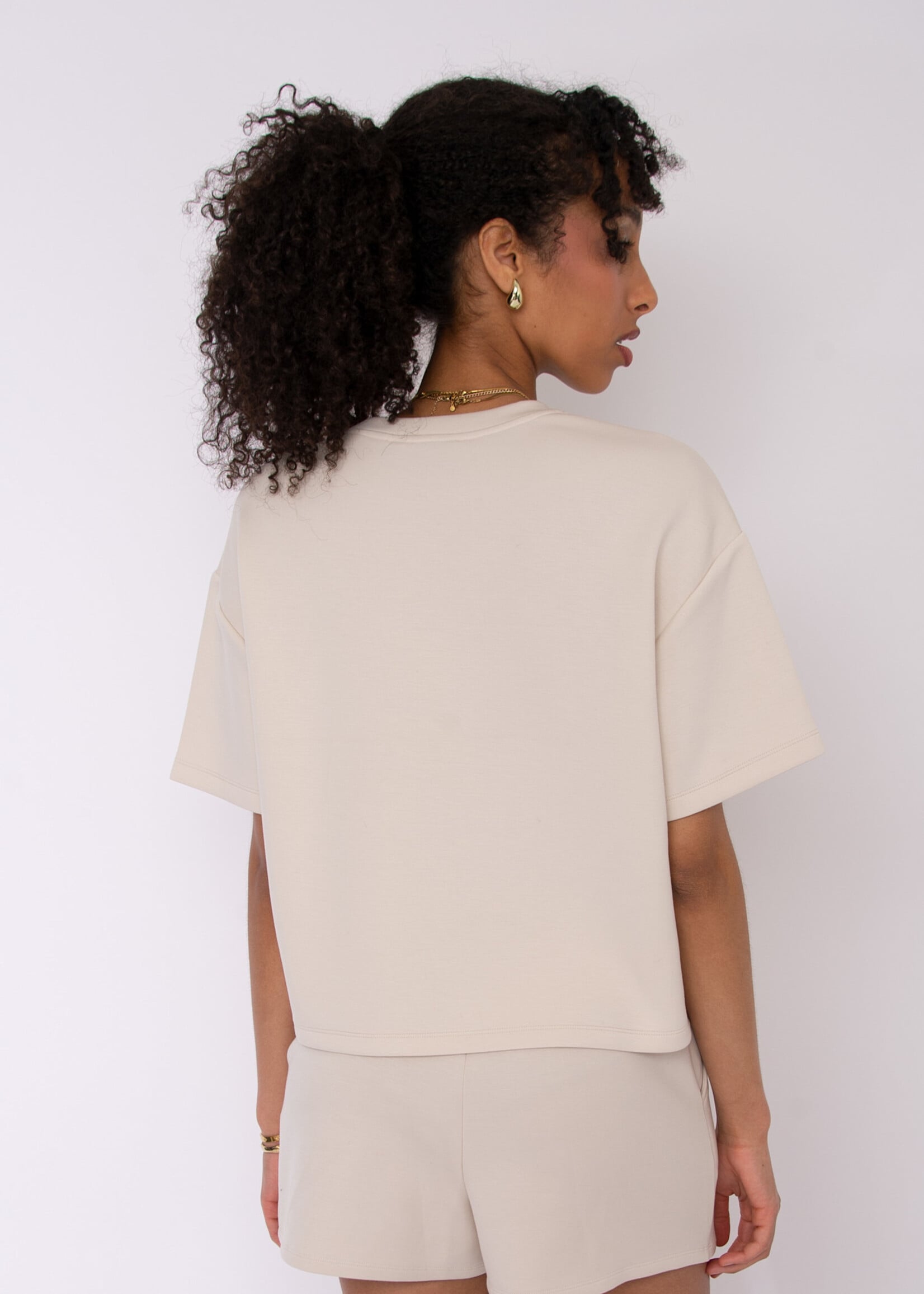 RD STYLE Tess Signature Soft Knit Top