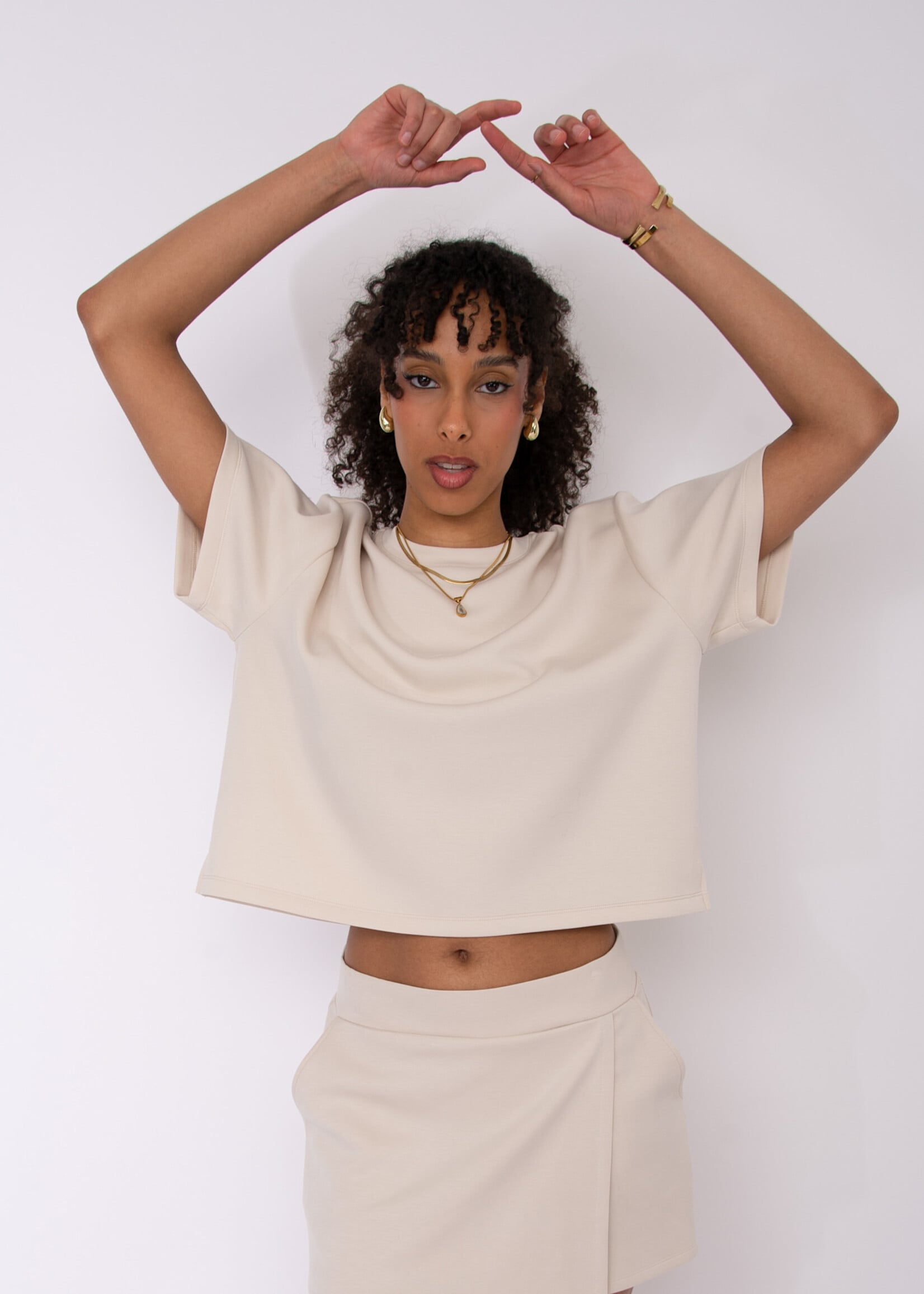 RD STYLE Tess Signature Soft Knit Top