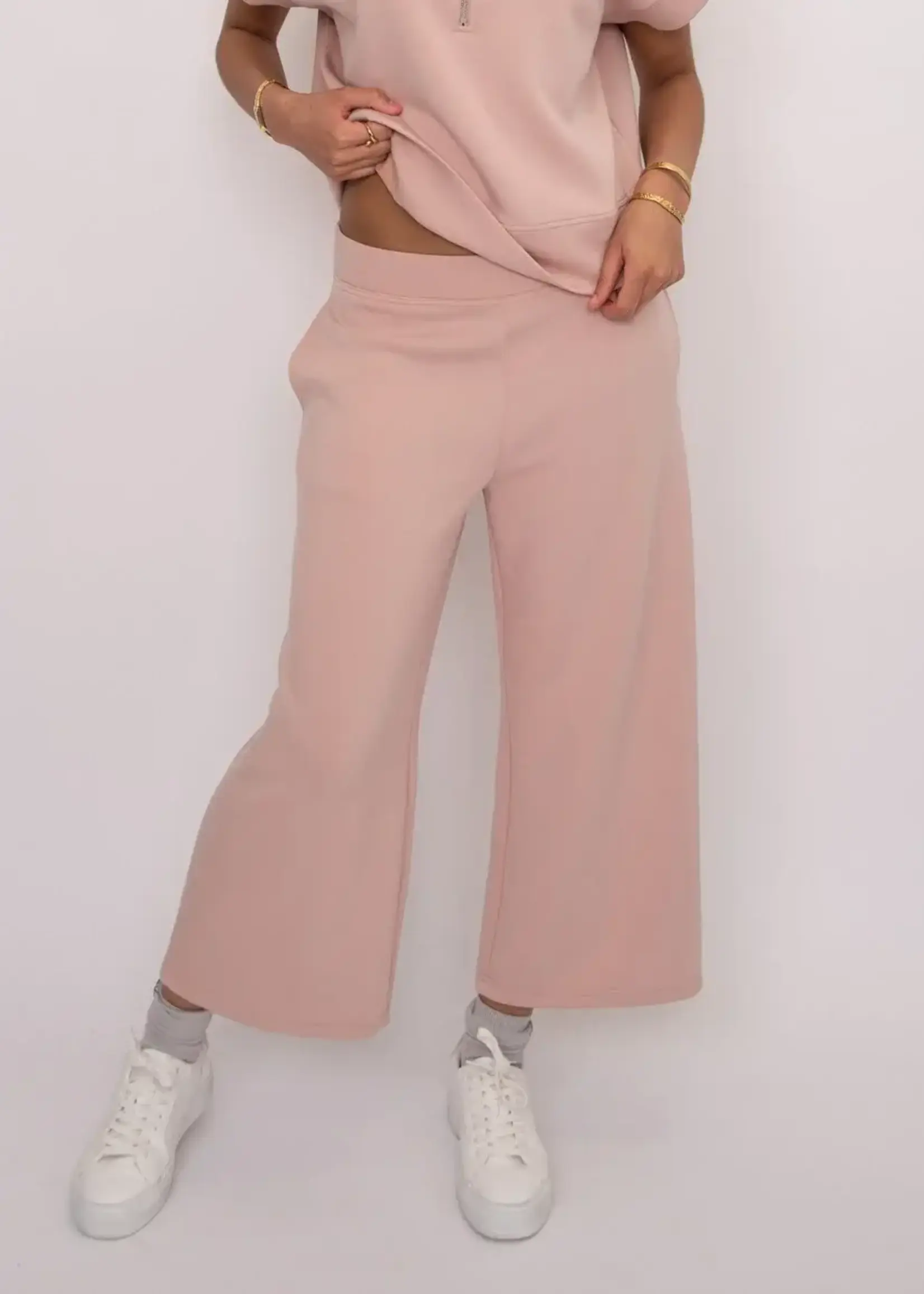RD STYLE Victoria Soft Knit Cropped Pants
