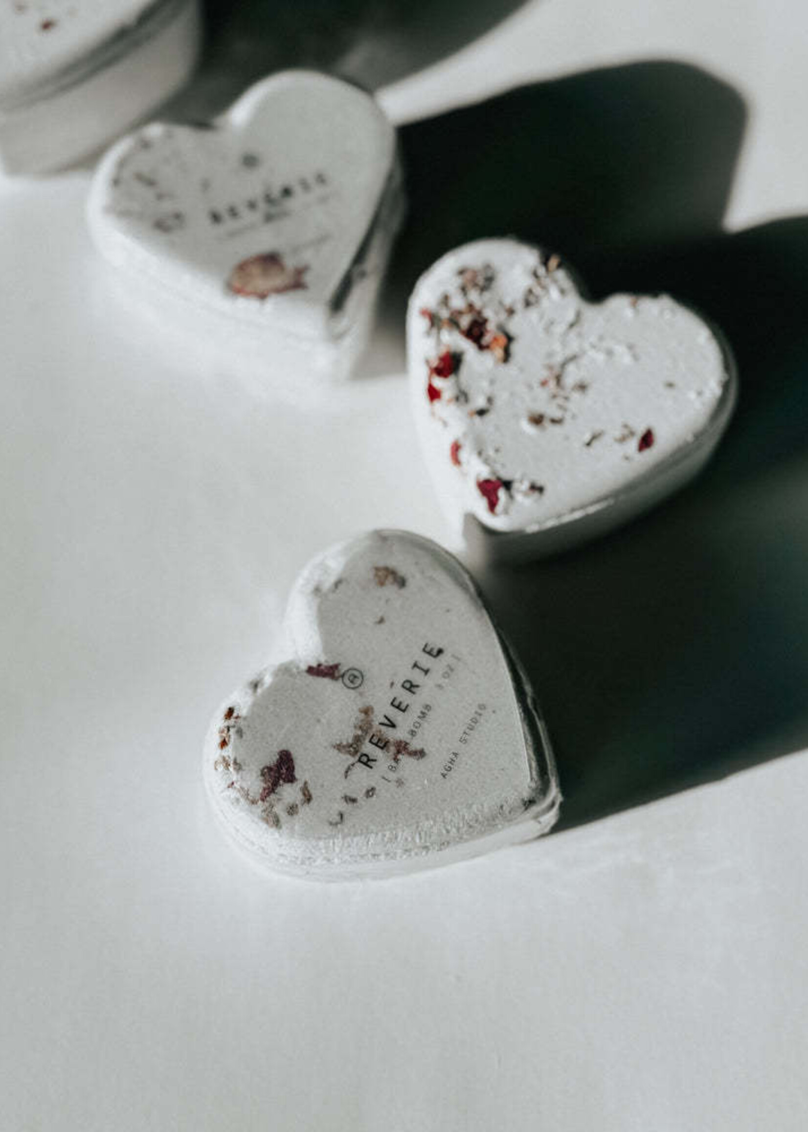 AGHA STUDIO Reverie Bath Bomb
