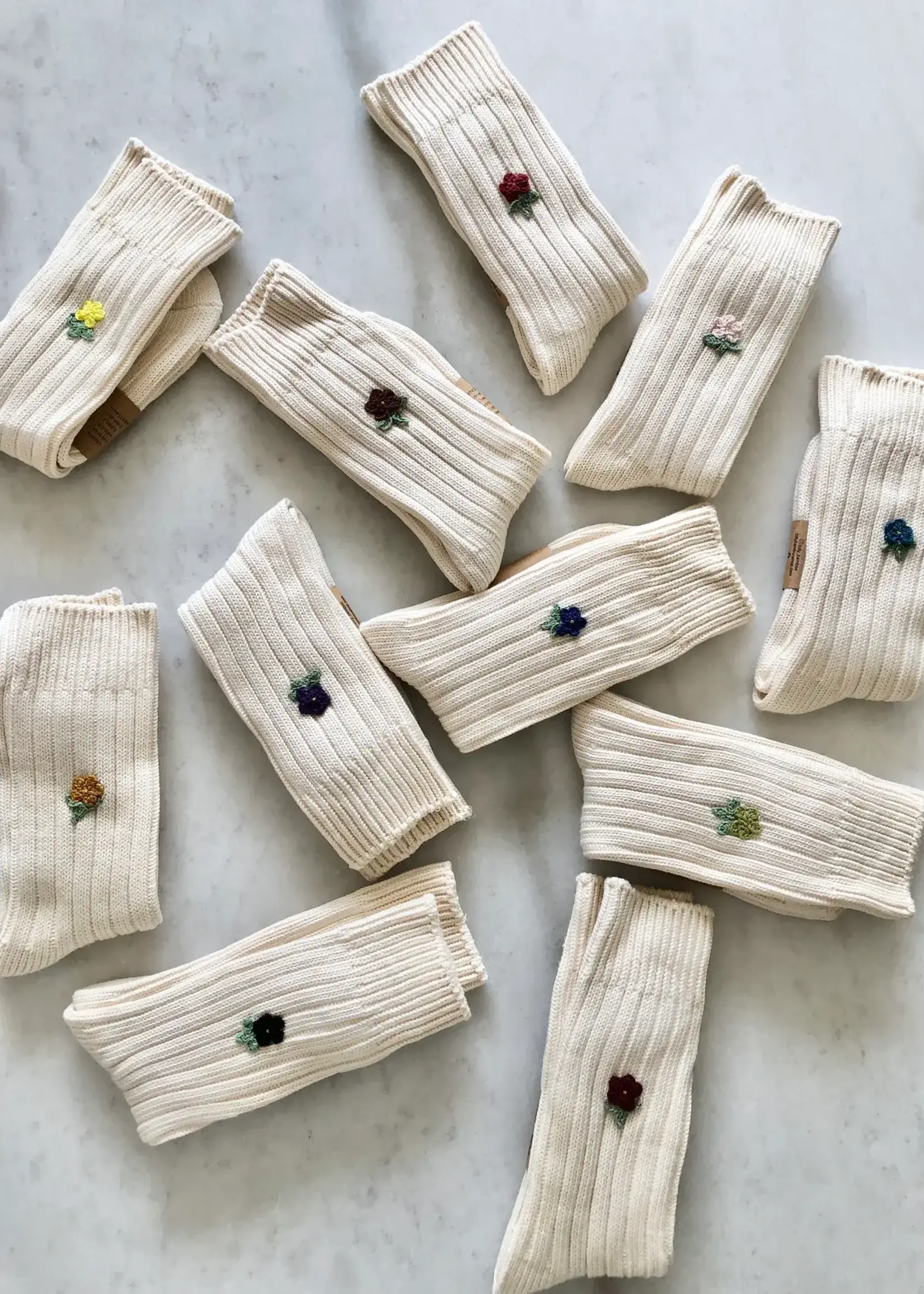 Billy Bamboo Crochet Field Rose Socks