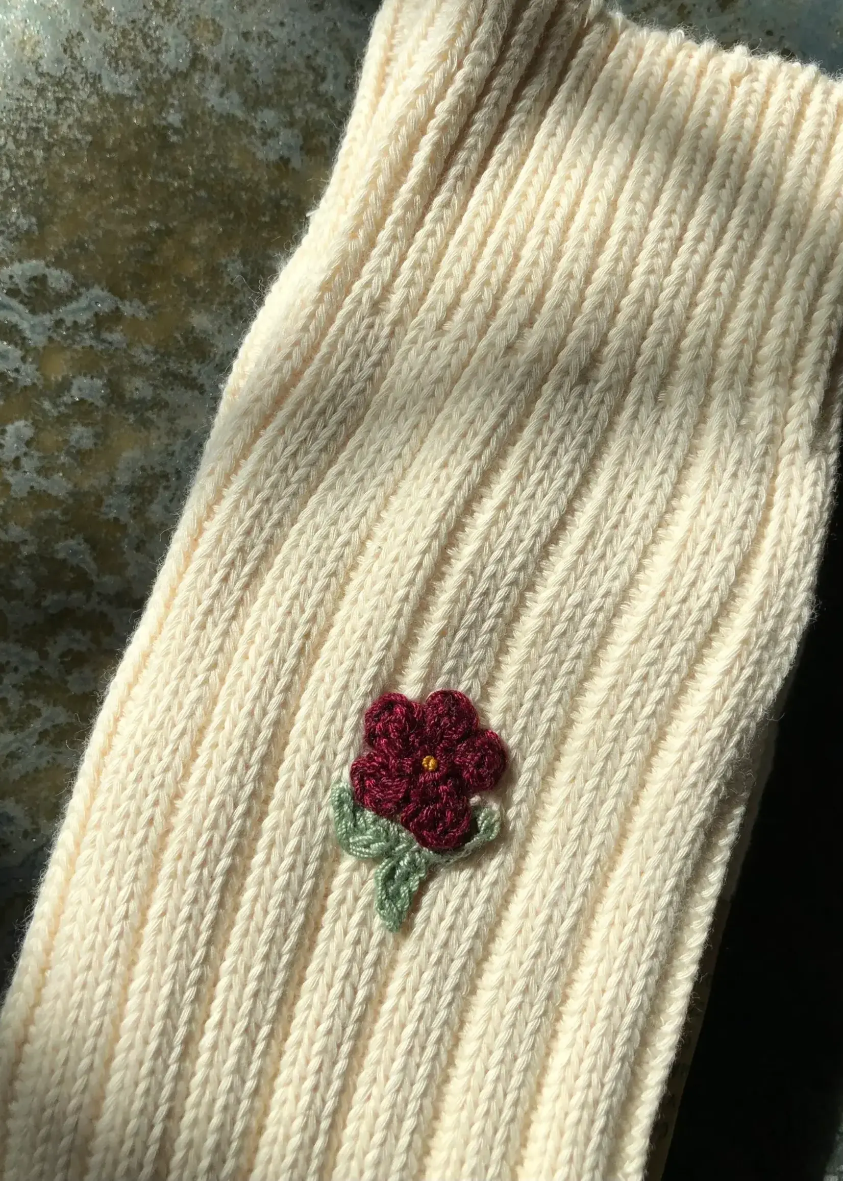 Billy Bamboo Crochet Field Rose Socks