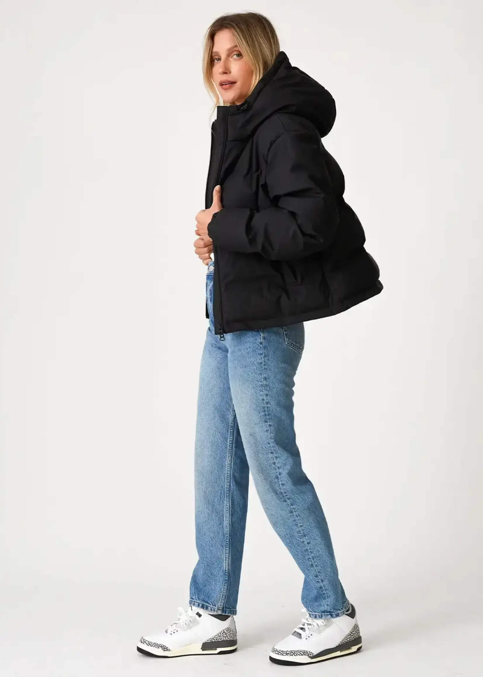 LeBLANC finds Hooded Coated Fabric Crop Puffer