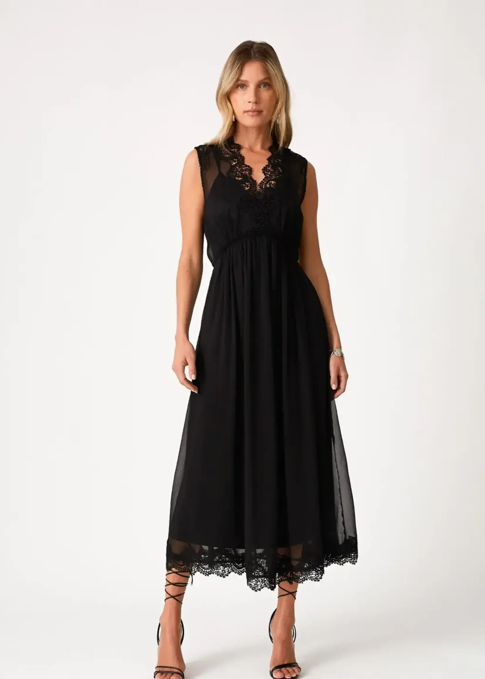 LeBLANC finds LUCY Lace Trim Midi Dress
