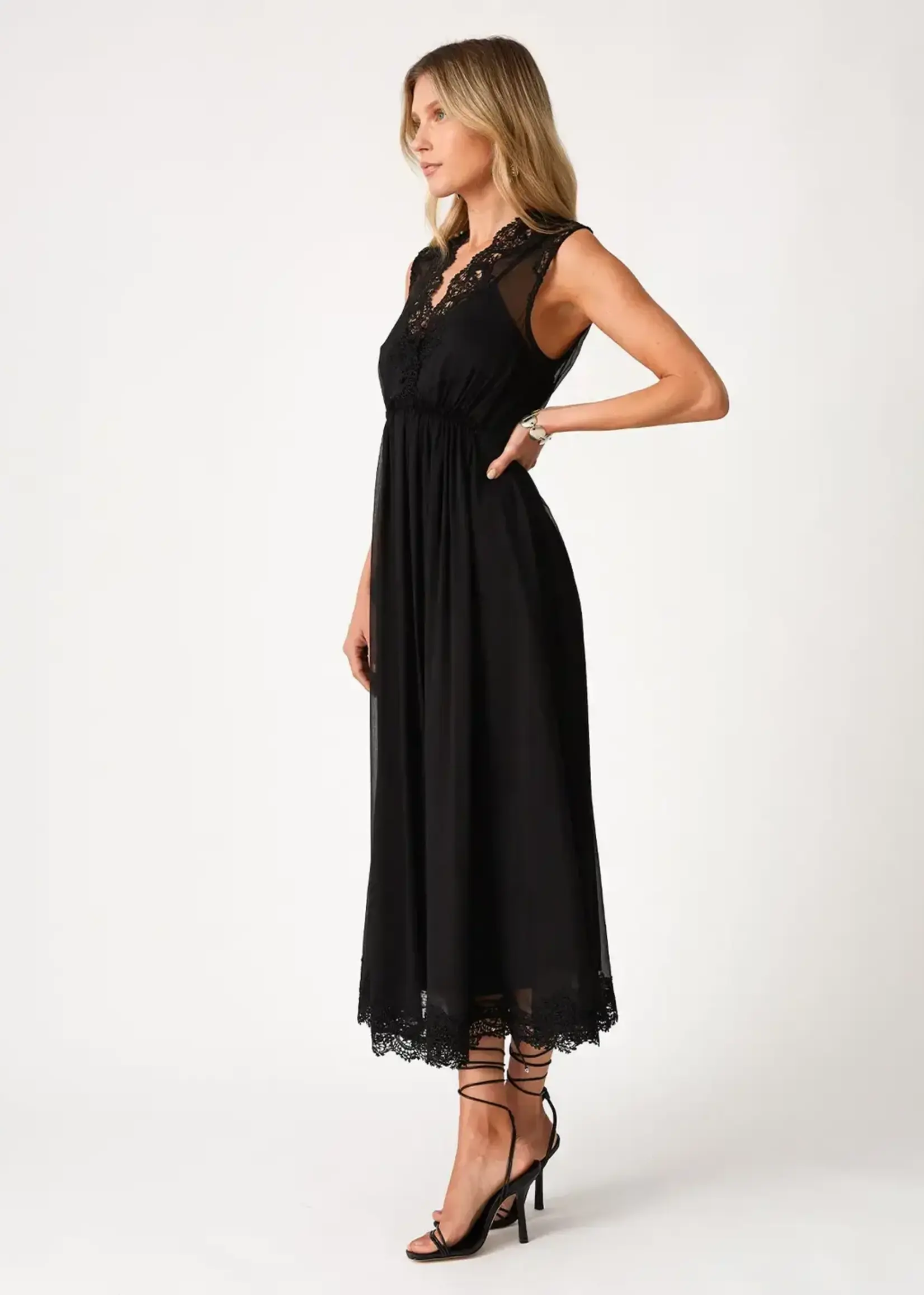 LeBLANC finds LUCY Lace Trim Midi Dress