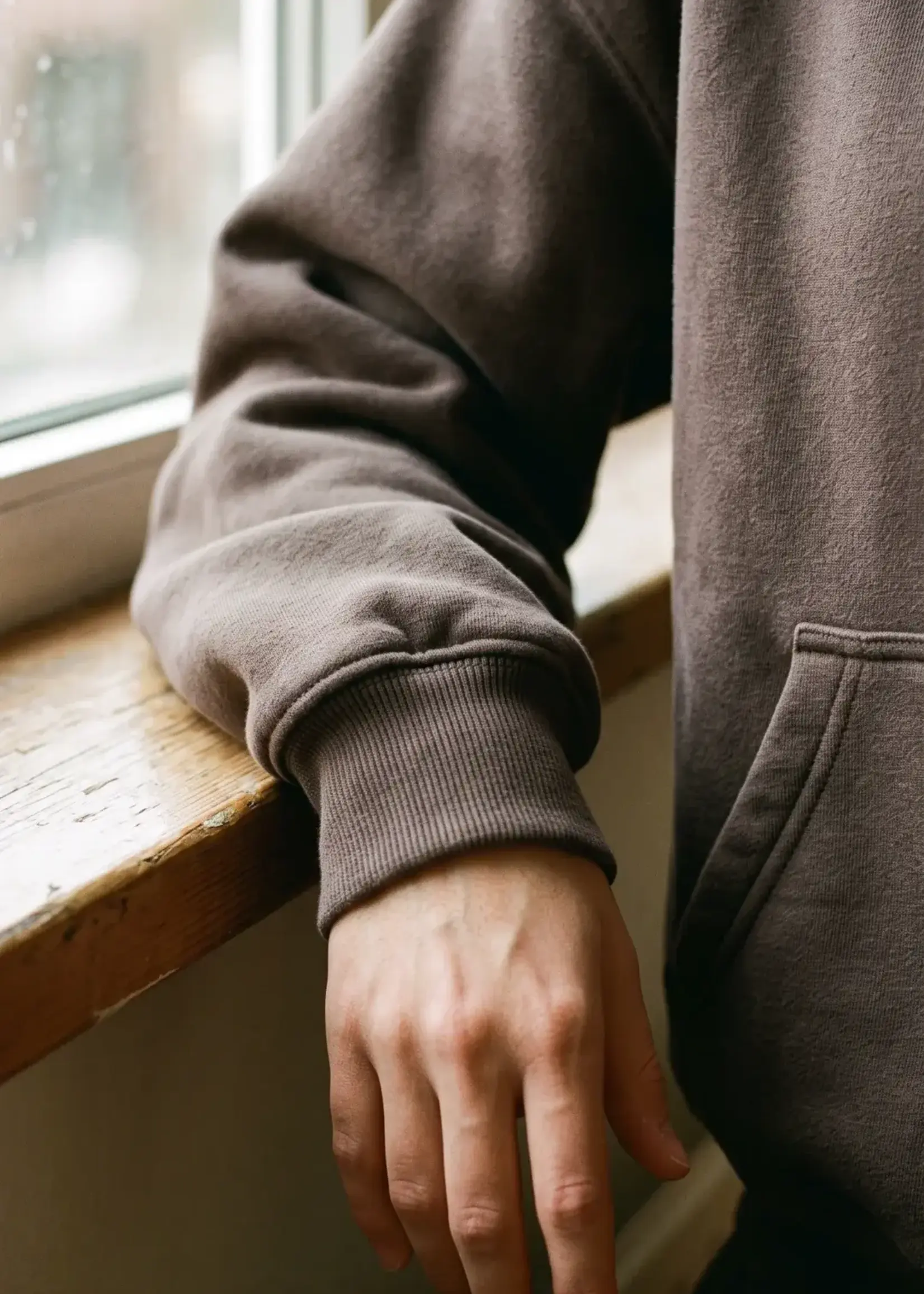 PRIV Linden Hoodie – Relaxed Fleece Pullover