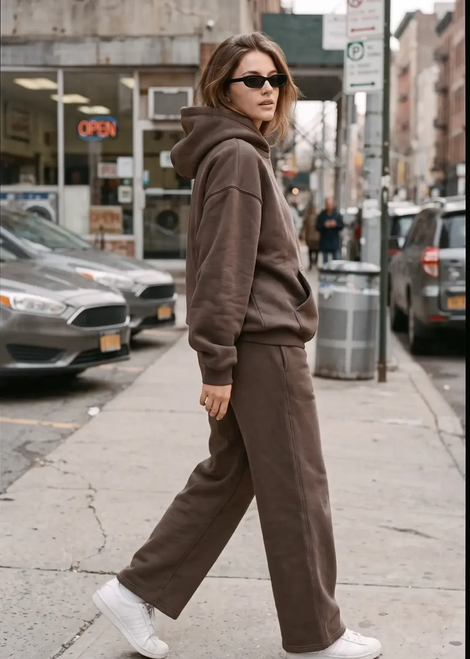 PRIV Linden Hoodie – Relaxed Fleece Pullover