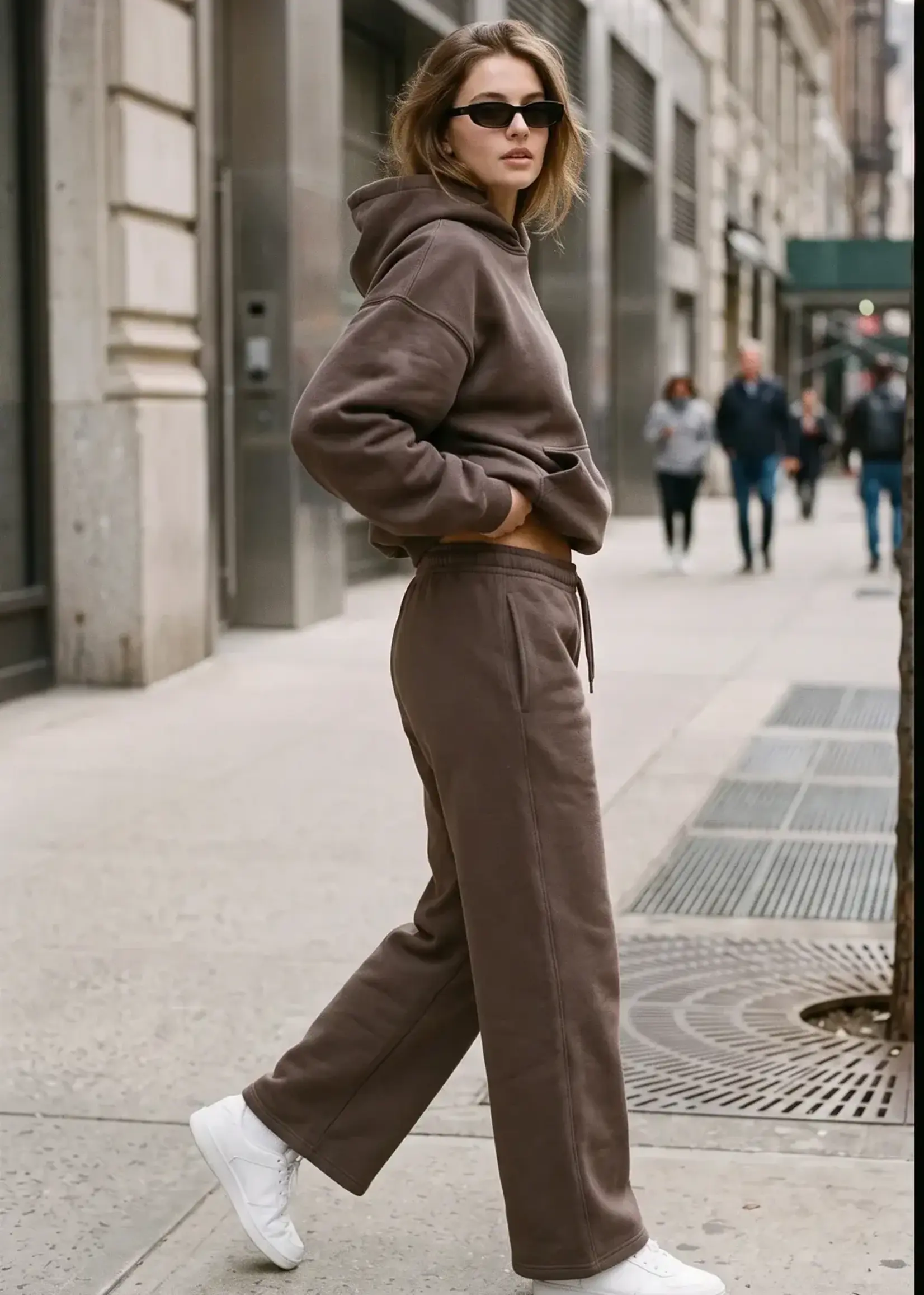 PRIV Linden Hoodie – Relaxed Fleece Pullover