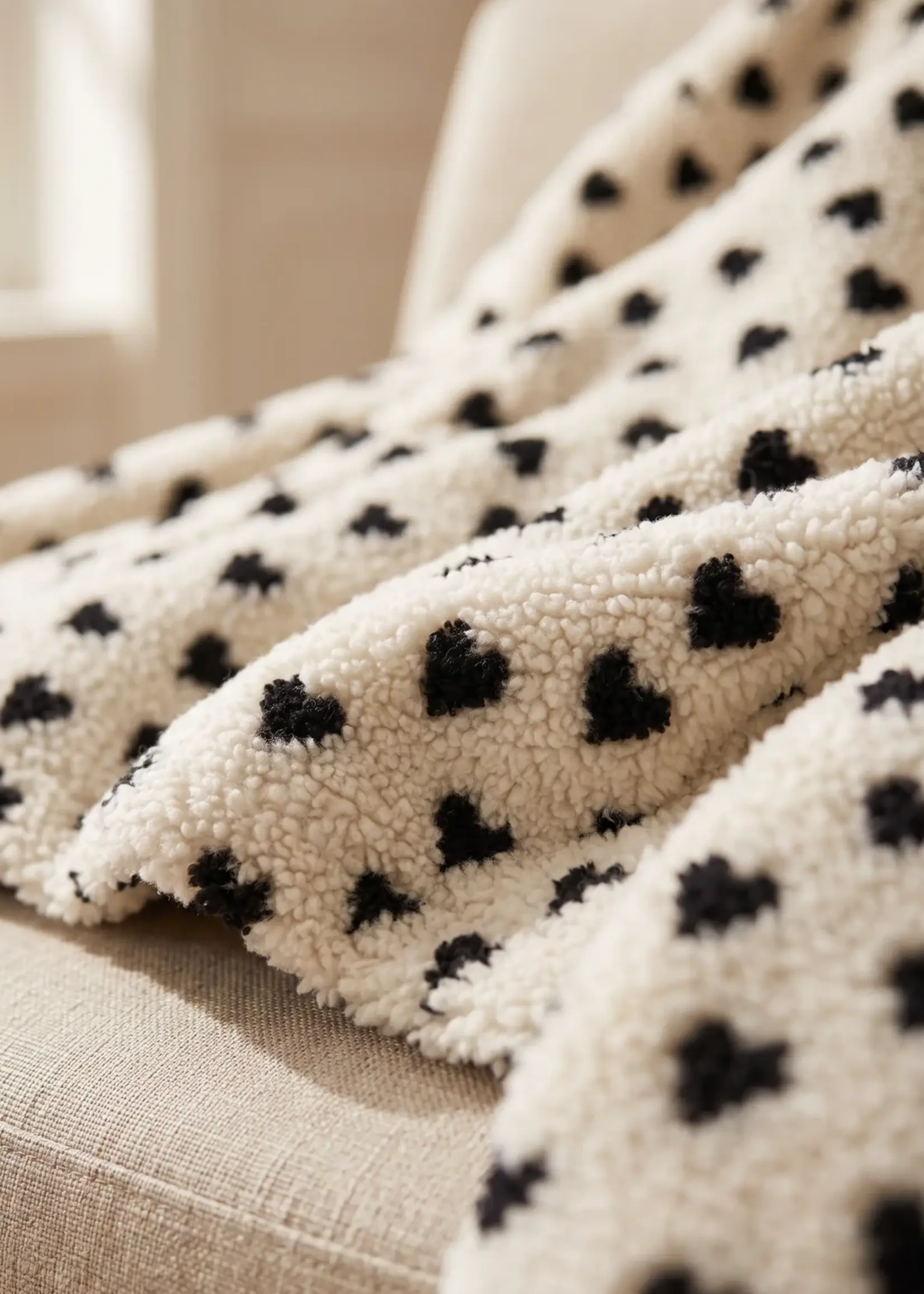 PRIV Cleo – Plush Teddy Coat