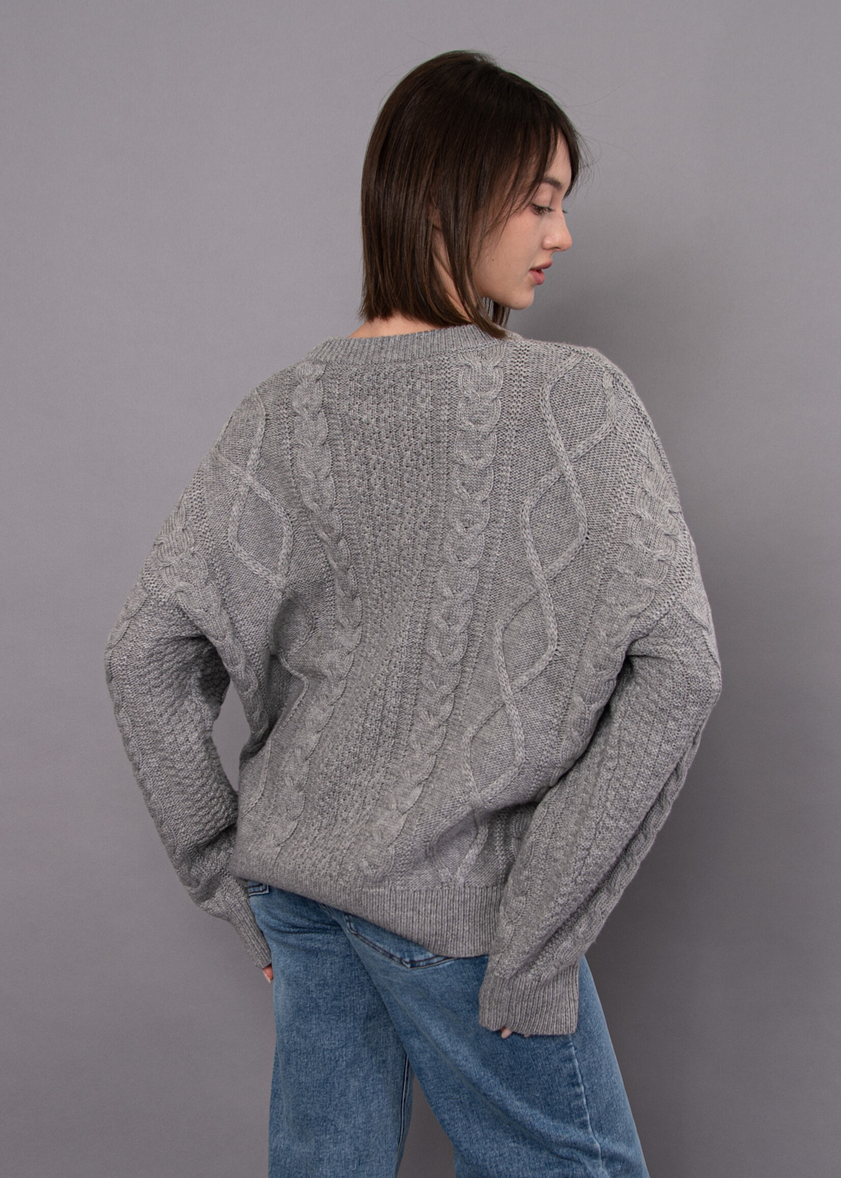 RD STYLE ESTERA CABLE KNIT SWEATER